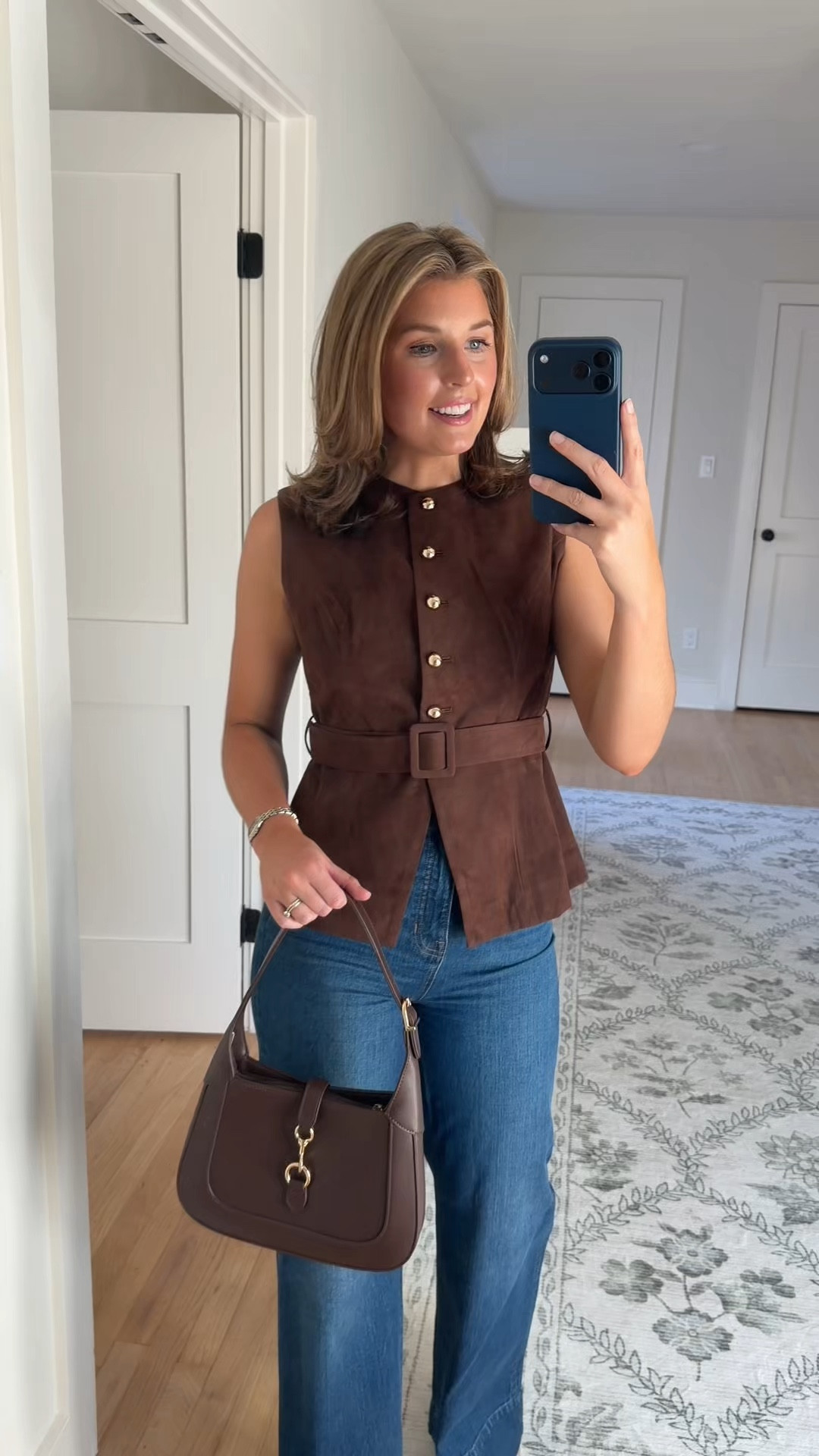 Outfit idea from Commense! Wearing a S in top and 25 in jeans 