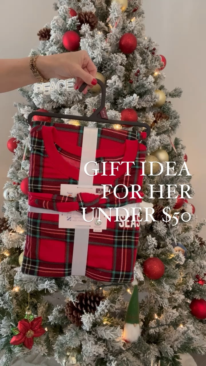 Gift Idea for Her under $50!❤️

Women’s pjs, gift guide for her, gift ideas for her, gift guide for coworker, gift guide for him

#LTKGiftGuide #LTKfindsunder50 #LTKHoliday
