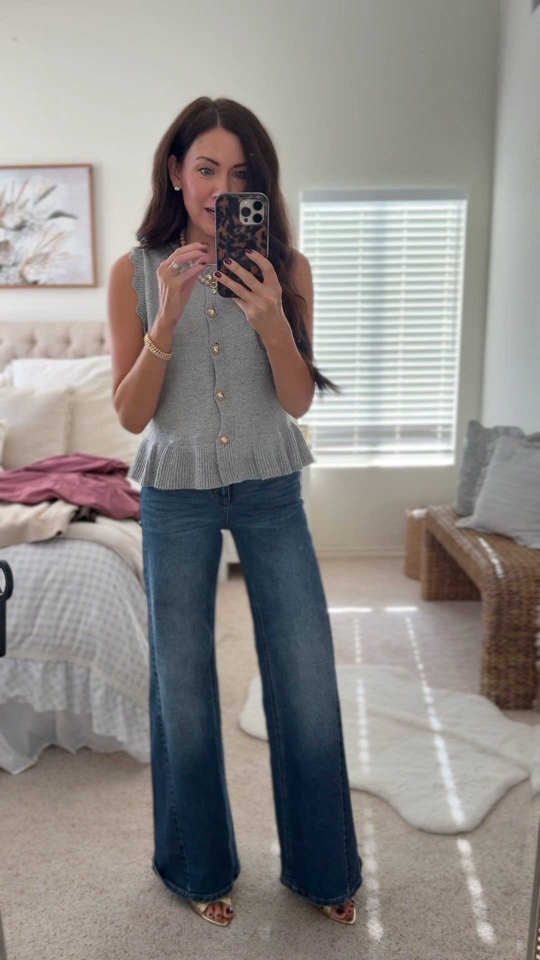 The best $26 jeans money can buy👏🏻 wearing a 2

#LTKmomlife #LTKSeasonal #LTKootd
