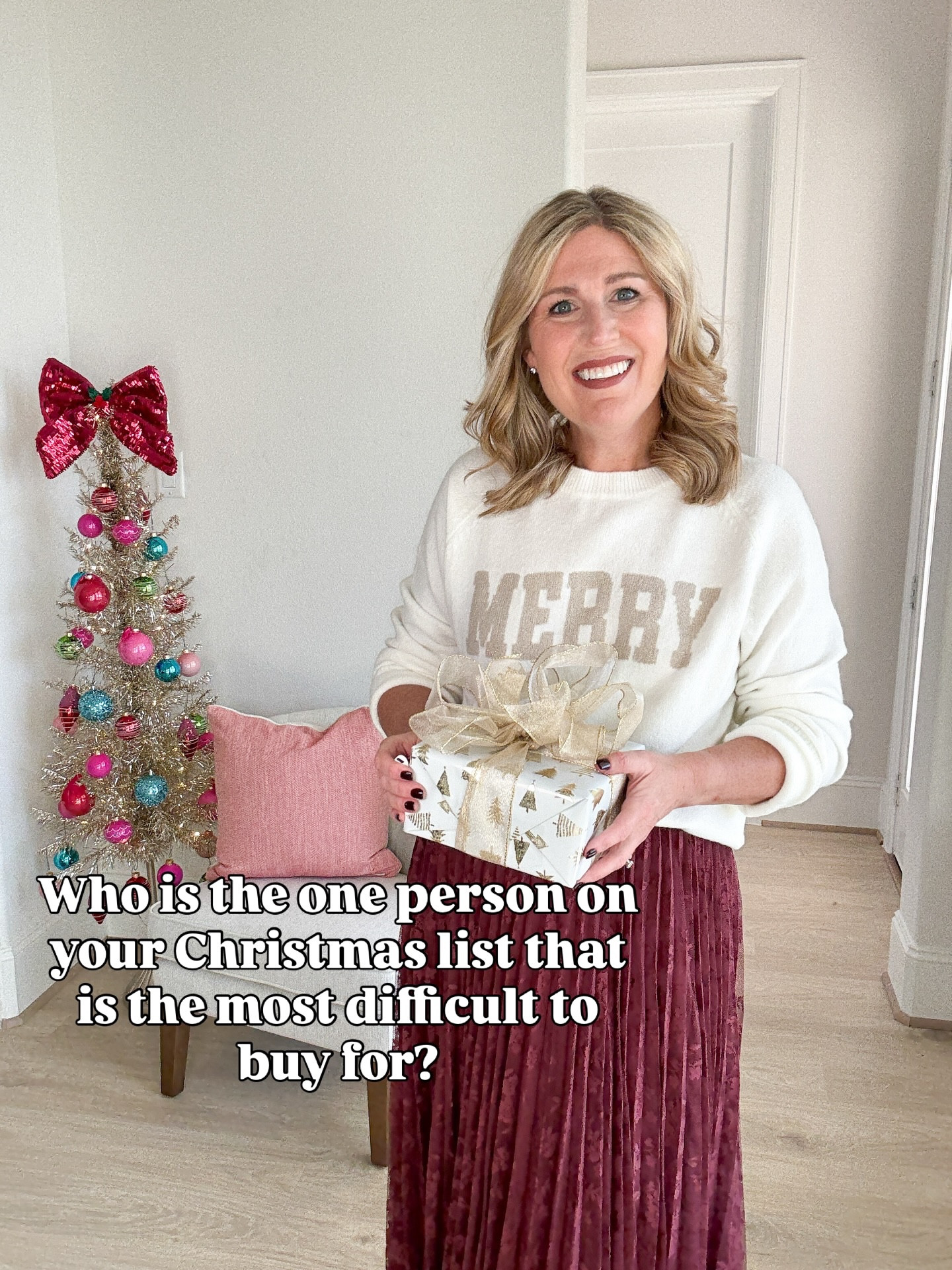 🎁Who is the one person on your Christmas list that is the most difficult to buy for?
Be honest.  I won’t tell anyone!

Besides, they probably aren’t here on the gram anyway!

I’d love for you to share your ideas on ways to come up with good ideas for those “hard to buy for” people.

Personally, I find it hard to buy for the senior adults (great grandparents etc) in our family. I want the gift to be meaningful and not merely a trinket I found on the internet.
Am I just making this more difficult than it should be???

Chime in below! 
You never know how your idea may help someone out this season!

I hope you’re having a GREAT beginning of the week.
xoxo, Cindy