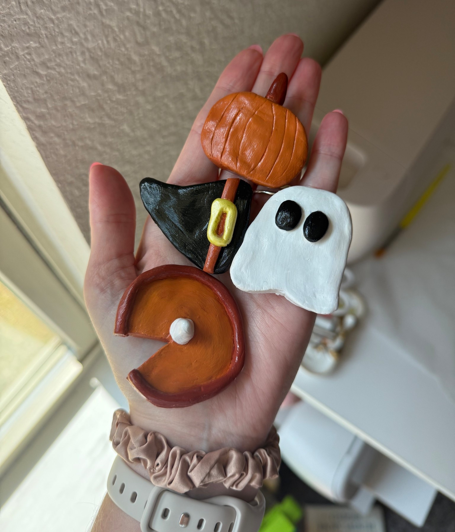 Made the cutest DIY fall + Halloween magnets with @crayola air dry clay 👻🎃🍂 

I formed the clay into the shapes I wanted, using water and a paint brush to smooth out any imperfections (notice, they’re still not perfect 😉). I grabbed these @3m magnets, which had a sticky back, and pressed them into the clay. I had to let them dry for about three days before I painted them and lastly sealed with @modpodgecrafts! 

This would make a fun seasonal craft for the kids or totally acceptable if you need a lil adult crafty me time! Would you make the ghost, witch hat, pumpkin, or pumpkin pie first?

#halloweencrafts #diydecor #clayart #minicrafts #falldecor

#LTKSeasonal #LTKHome #LTKFamily