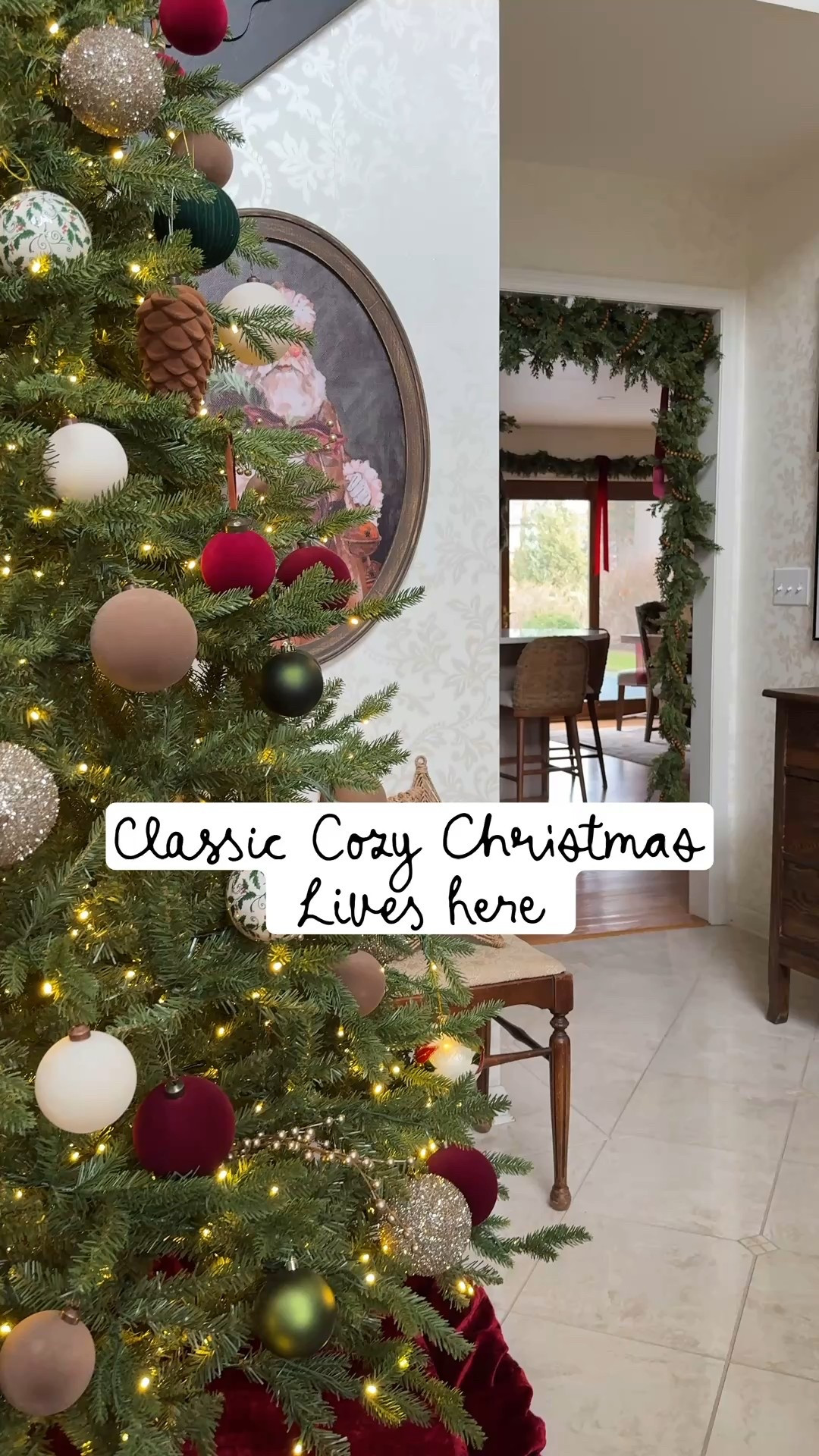 Classic Christmas foyer
Christmas entryway 

#LTKSeasonal #LTKHome #LTKHoliday