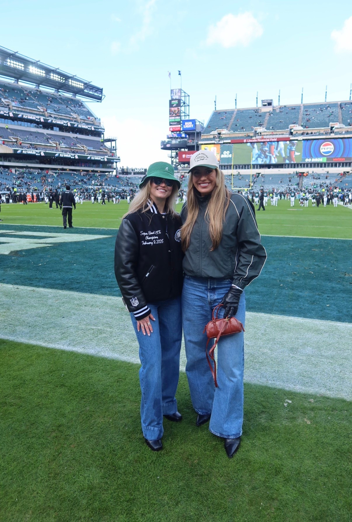 Game day fit! 💚

#LTKTravel #LTKgrwm #LTKSeasonal