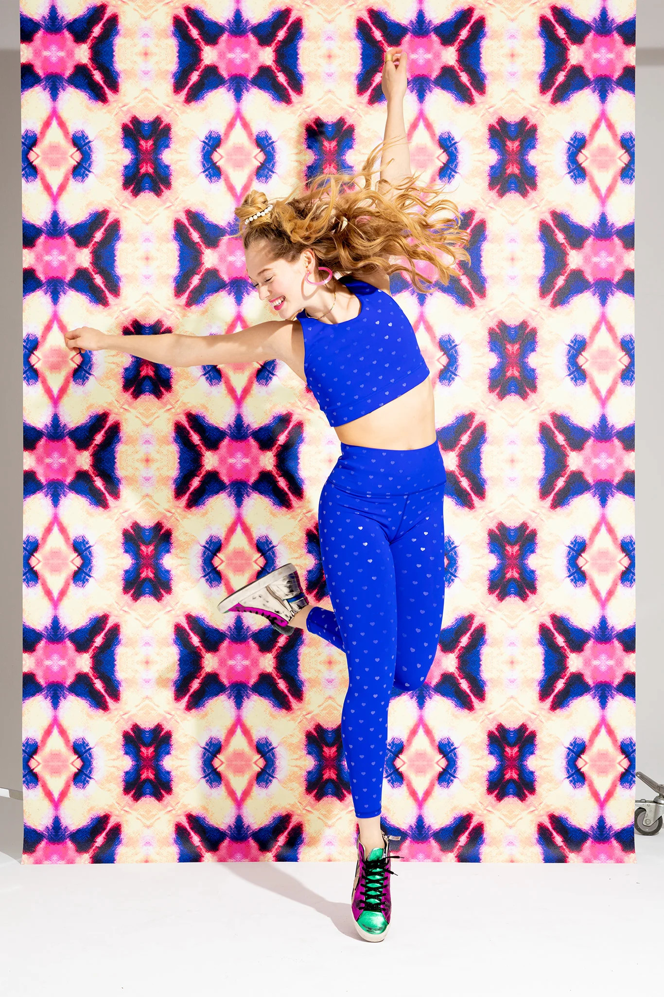 Cobalt Heart Foil Uplift Leggings | Terez