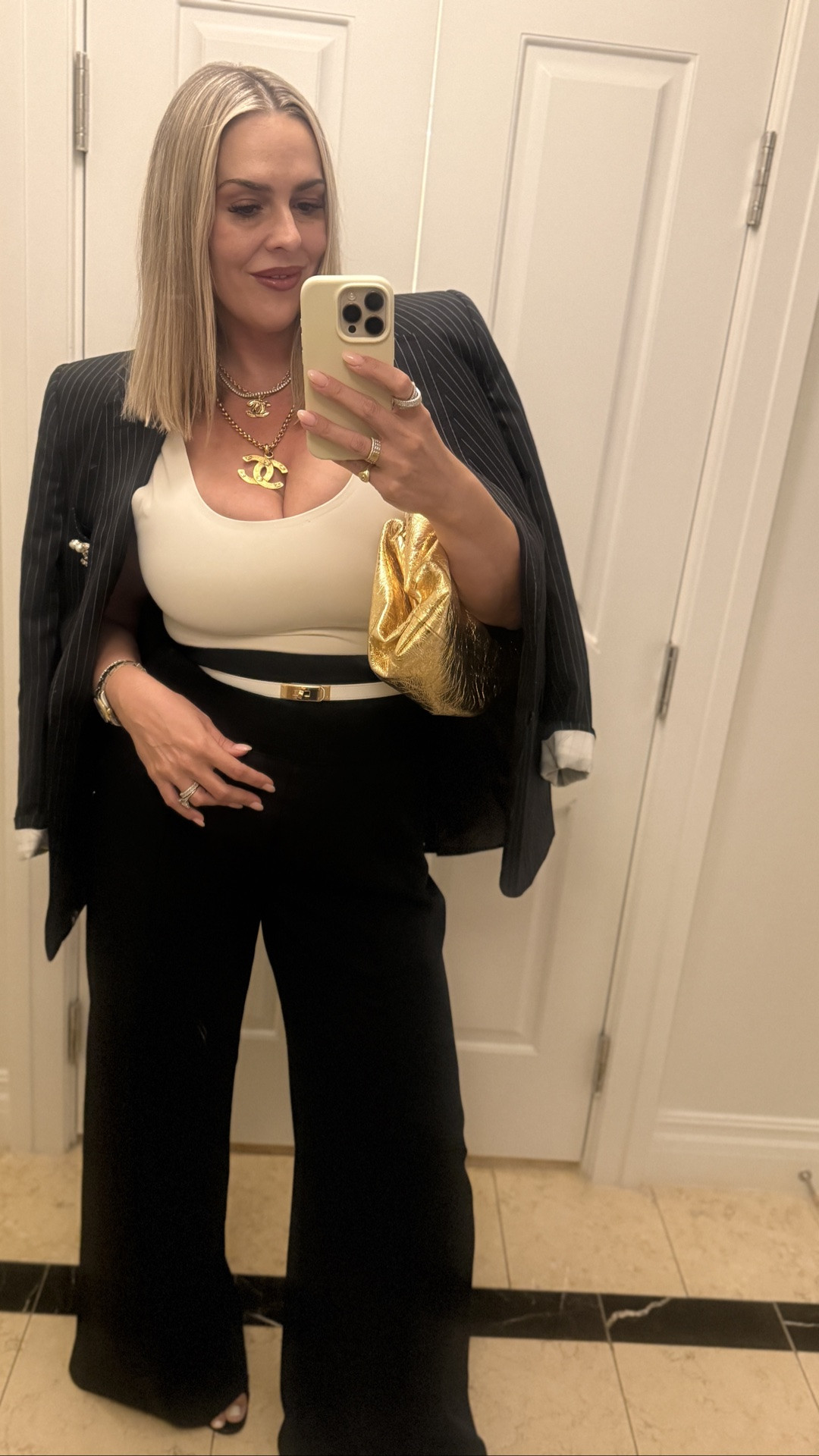 Bodysuit, wide leg trousers, and bold accessories will always have my heart 🖤✨

Linked look a likes for my accessories too!

#datenightoutfit #nightout

#LTKootd #LTKU #LTKMidsize