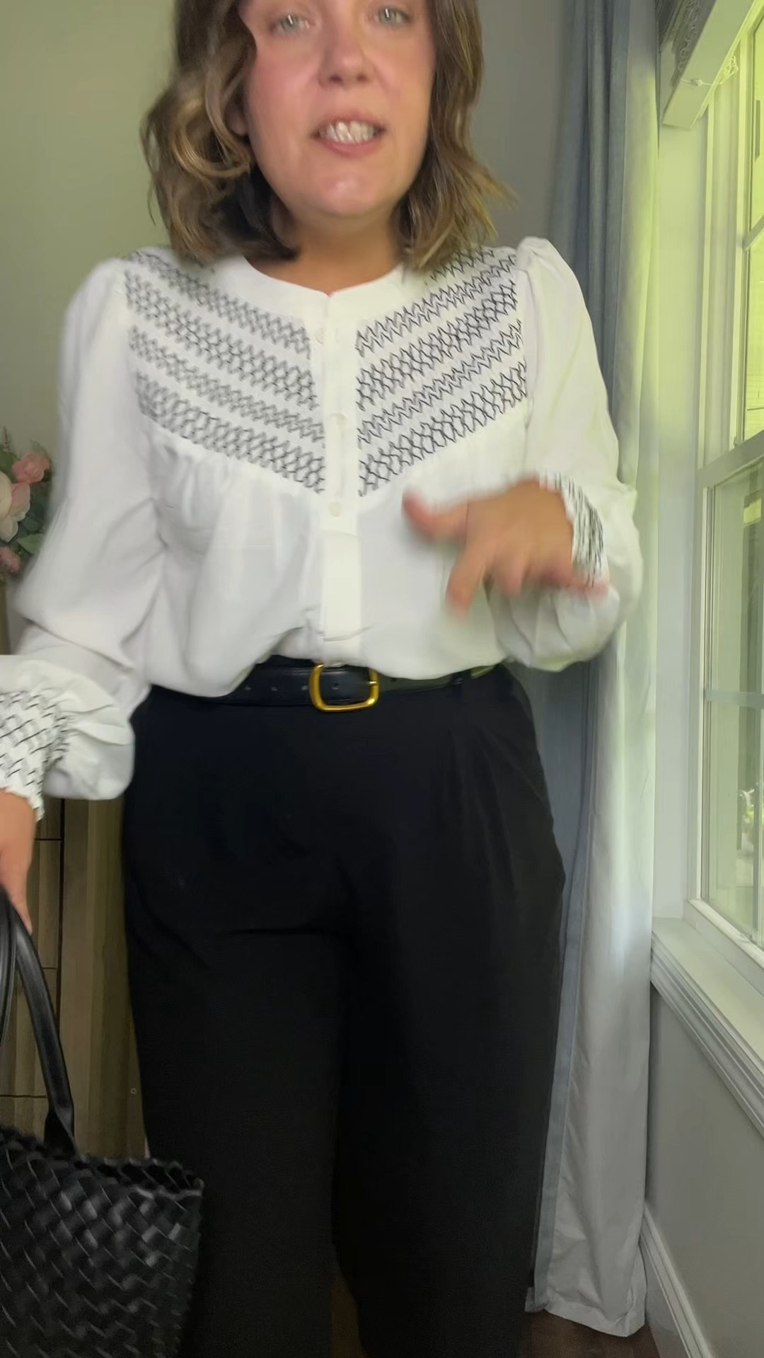 Effortless fall workwear 🍂 This oversized Amazon blouse pairs perfectly with tailored trousers for a chic and comfortable office look. Simple, polished, and ready for meetings or after-work plans!

#FallWorkwear #AmazonFinds #WorkwearOutfit #AmazonFashion #WorkwearStyle #AmazonWorkwear #FallStyle


#LTKFindsUnder50 

#LTKSaleAlert #LTKootd #LTKWorkwear