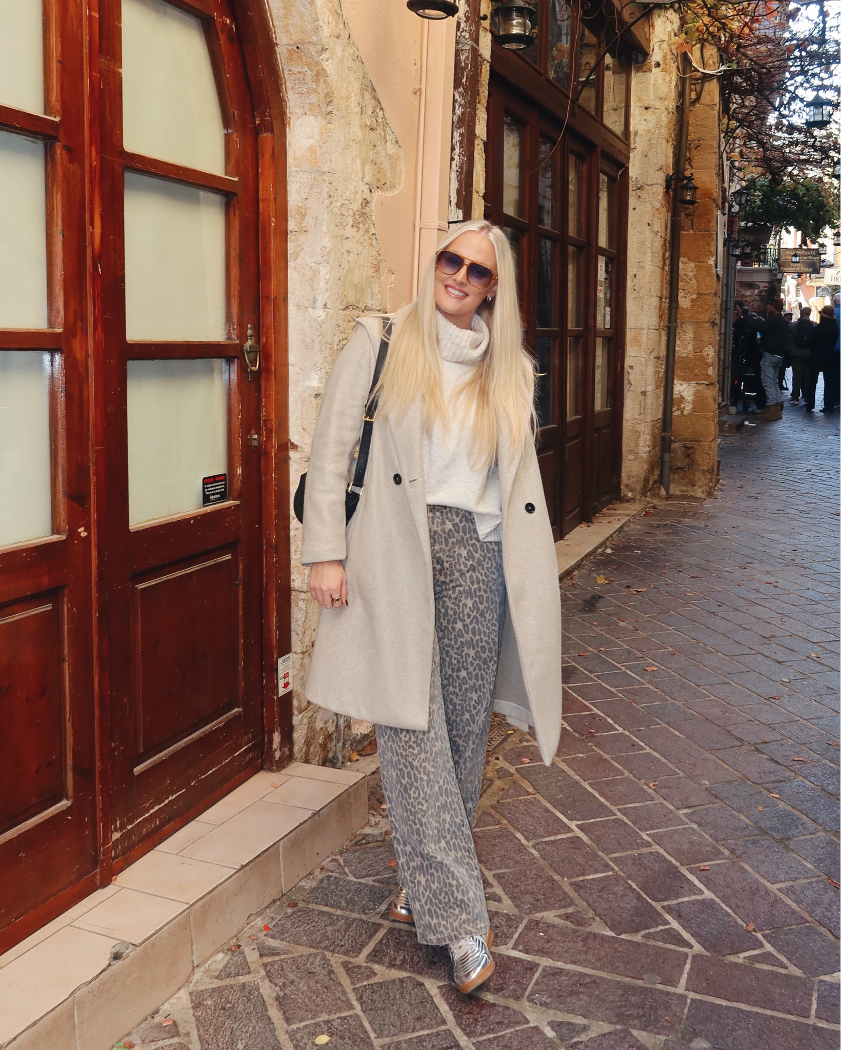 these leopard print pants are soo comfy 

#LTKTravel #LTKFindsUnder100 #LTKStyleTip