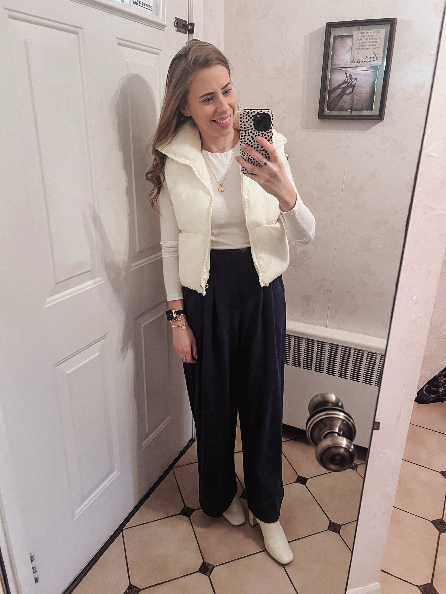 Winter work wear

Cropped vest / Abercrombie long sleeve tuckable / Halara trouser / Sam Edelman bootie 

#LTKPetite #LTKWorkwear #LTKSeasonal