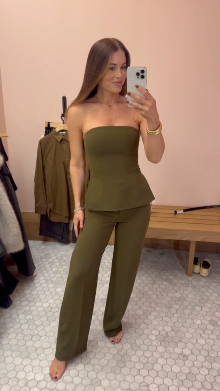Look at this cute matching set I found at Aritzia! I love the olive green color. The tube top and pants are so flattering on. You can wear this to so many different occasions this season!

Matching set
Two piece set
Aritzia outfit
Holiday outfit
Strapless top
Fall outfit
Family photoshoot outfitt

#LTKSeasonal #LTKootd #LTKHoliday