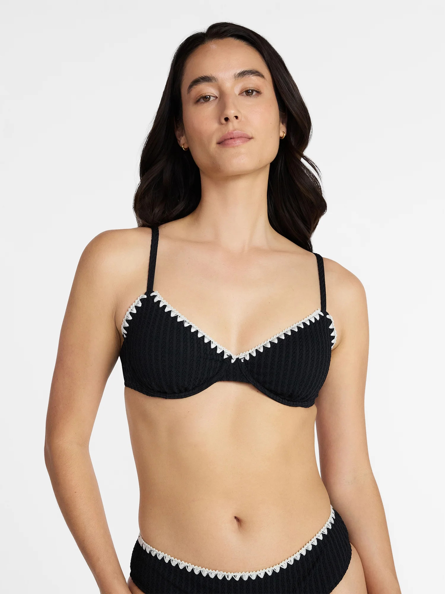 Time and Tru Women's and Women's Plus Demi Underwire Bikini Top with Contrast Trim, Sizes XS-3X | Walmart (US)