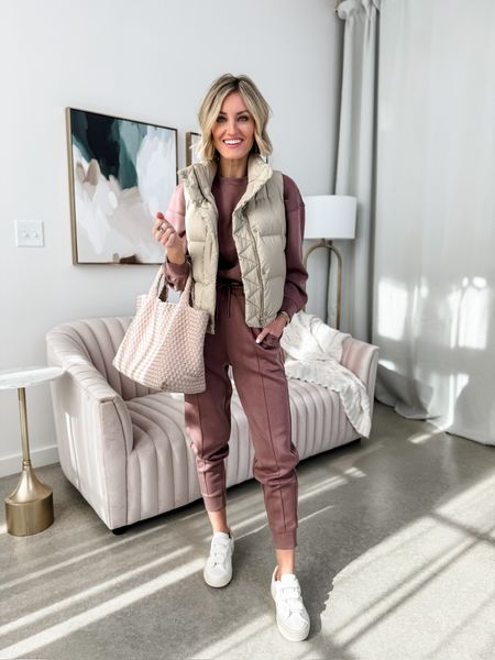 Travel outfit idea! I am wearing an XS in the crewneck and joggers - I sized down to a 2 in the vest! 

Loverly Grey, travel outfit

#LTKSeasonal #LTKtravel #LTKstyletip