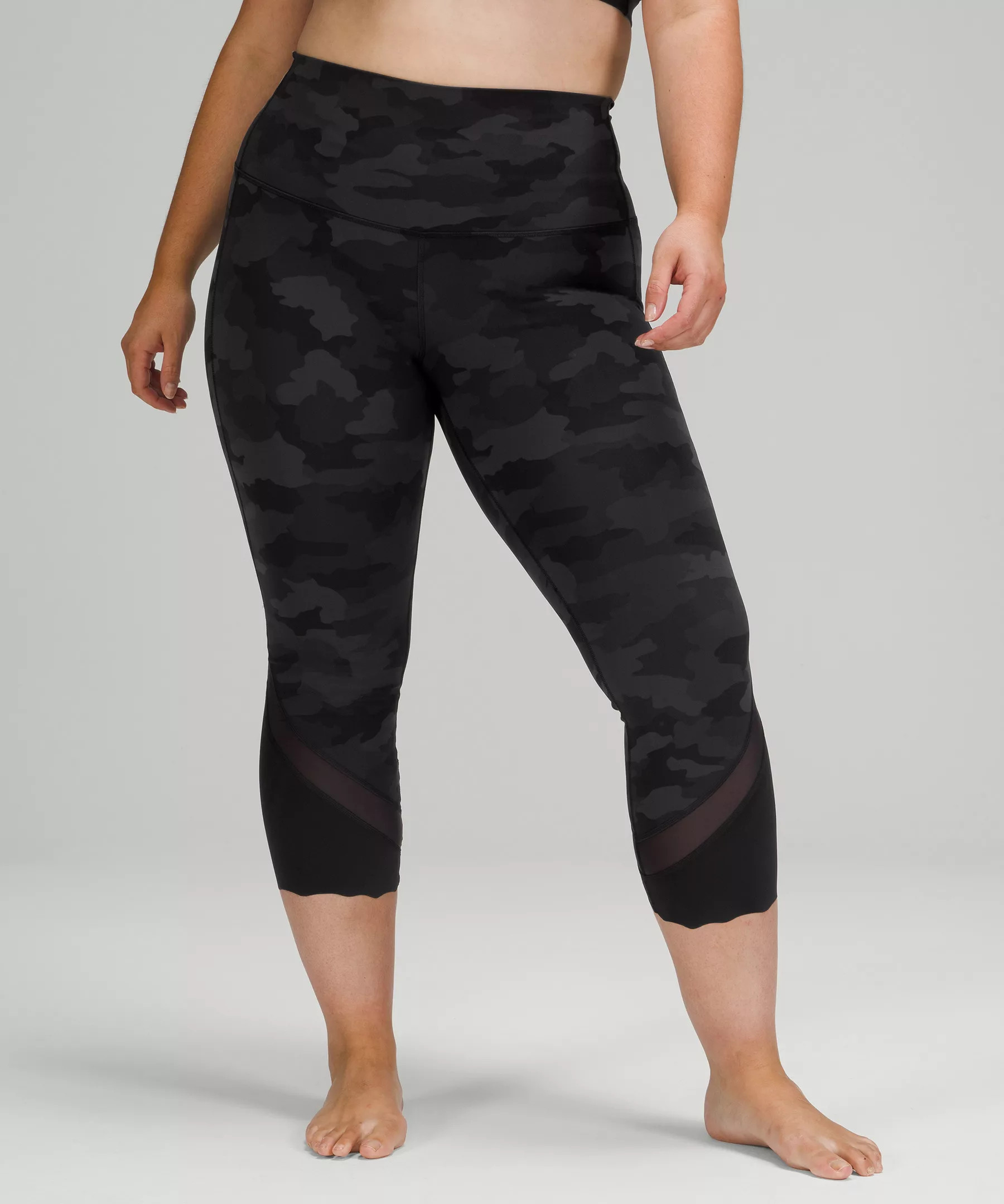Wunder Under Scalloped Hem High-Rise Crop 23" Full-On Luxtreme | Lululemon (US)