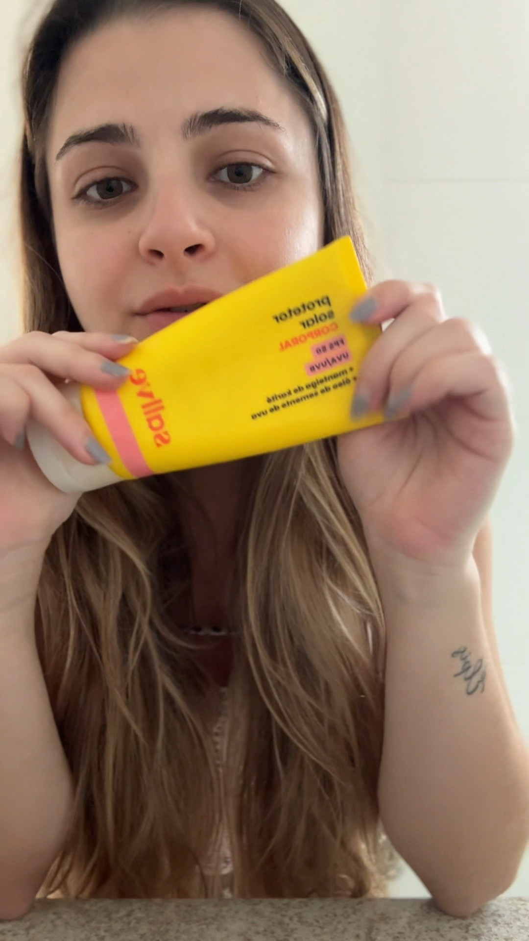 O que achei desse protetor solar da Sallve?! Conto tudinho aqui pra vcs nesse review☀️

#LTKsummer #LTKbeleza #LTKbrasil