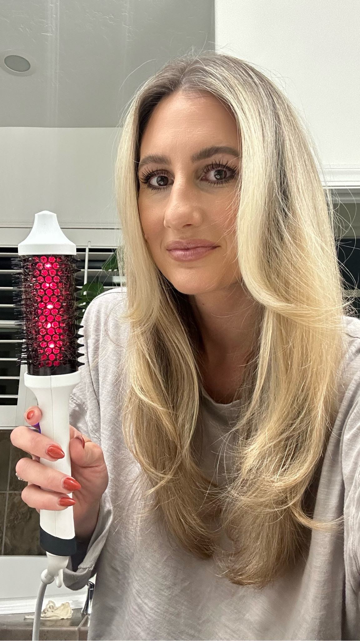 “Did you just get a blowout?”
Nope — just me, my round brush, and a little too much confidence for 8AM drop-off. 💁‍♀️
The Bondi Boost hot round brush: my can’t-live-without tool that’s finally on sale for the Sephora Savings Event.
Run, don’t scroll. 🏃‍♀️✨


#LTKStyleTip #LTKBeauty #LTKHoliday