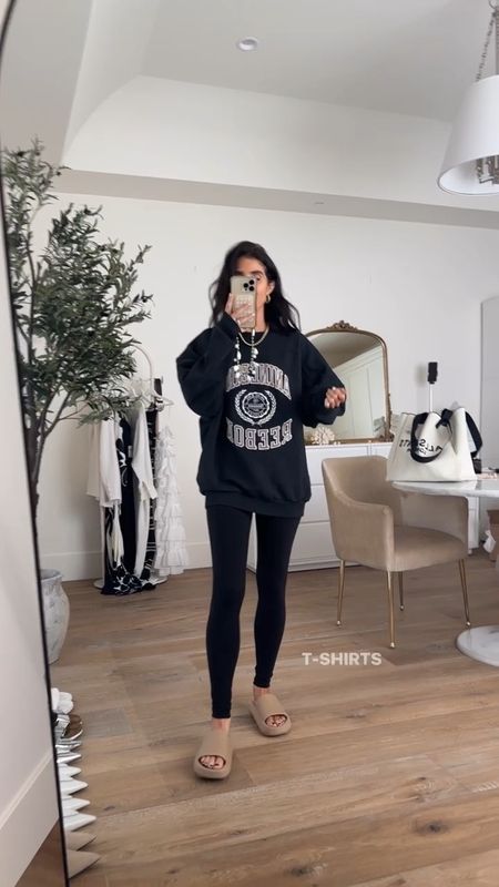 One of my splurge worthy brands for graphic sweatshirt is Anine Bing and love this one! Runs naturally oversized wearing the size XS here.
#StylinbyAylin #Aylin

#LTKVideo #LTKstyletip #LTKSeasonal