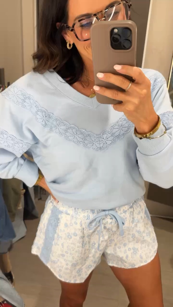 Love the pattern and lace detail on this active shorts + sweatshirt set 💙

#ltkfinds #casualoutfit #athleisurelook


#LTKPetite #LTKActive