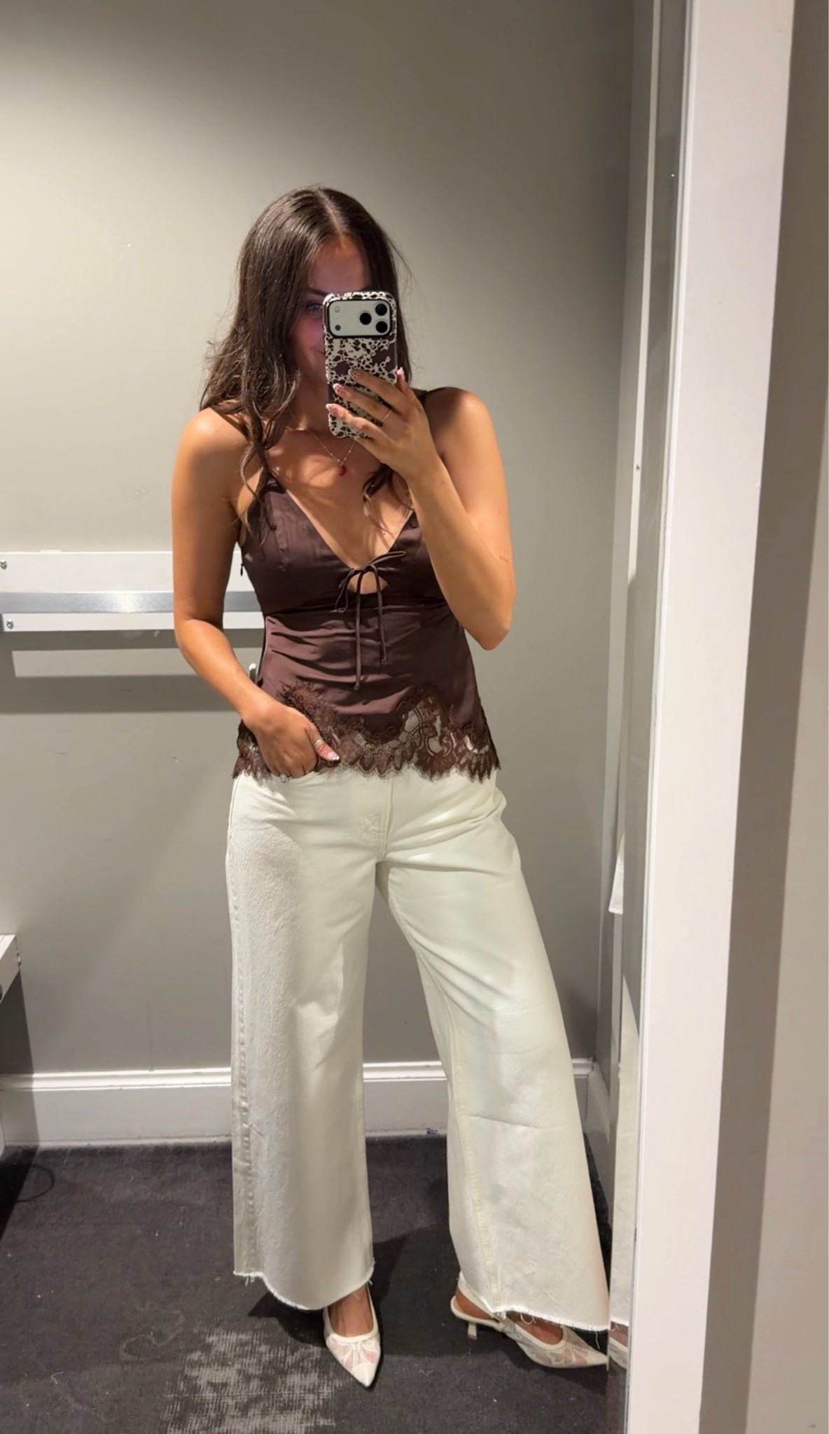 5’9” wearing size small top, 27 bottoms (they only have regular length in stock to try on, but I ended up ordering the long version online)

#LTKootd #LTKTall