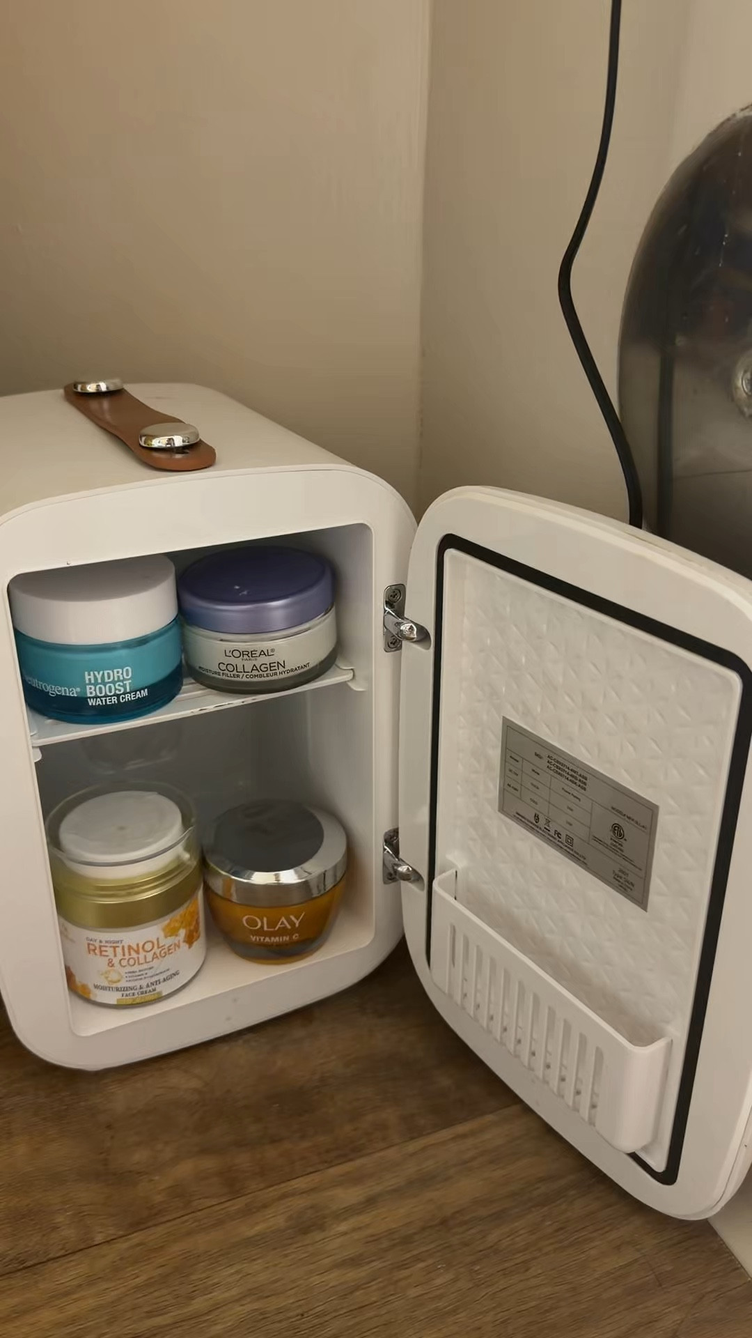 Ladies, taking care of your skincare is not optional — it’s self-care, confidence, and everyday glam 💕 Whether it’s a simple routine, hydrating products, or affordable skincare that actually works, your glow starts with consistency. You do NOT have to spend a lot to have healthy, glowing skin… just take care of YOU ✨

Tap into your skincare routine, stay consistent, and watch your skin transform 💧 #skincare #glowingskin #selfcare

#LTKBeauty #LTKgrwm #LTKselfcare