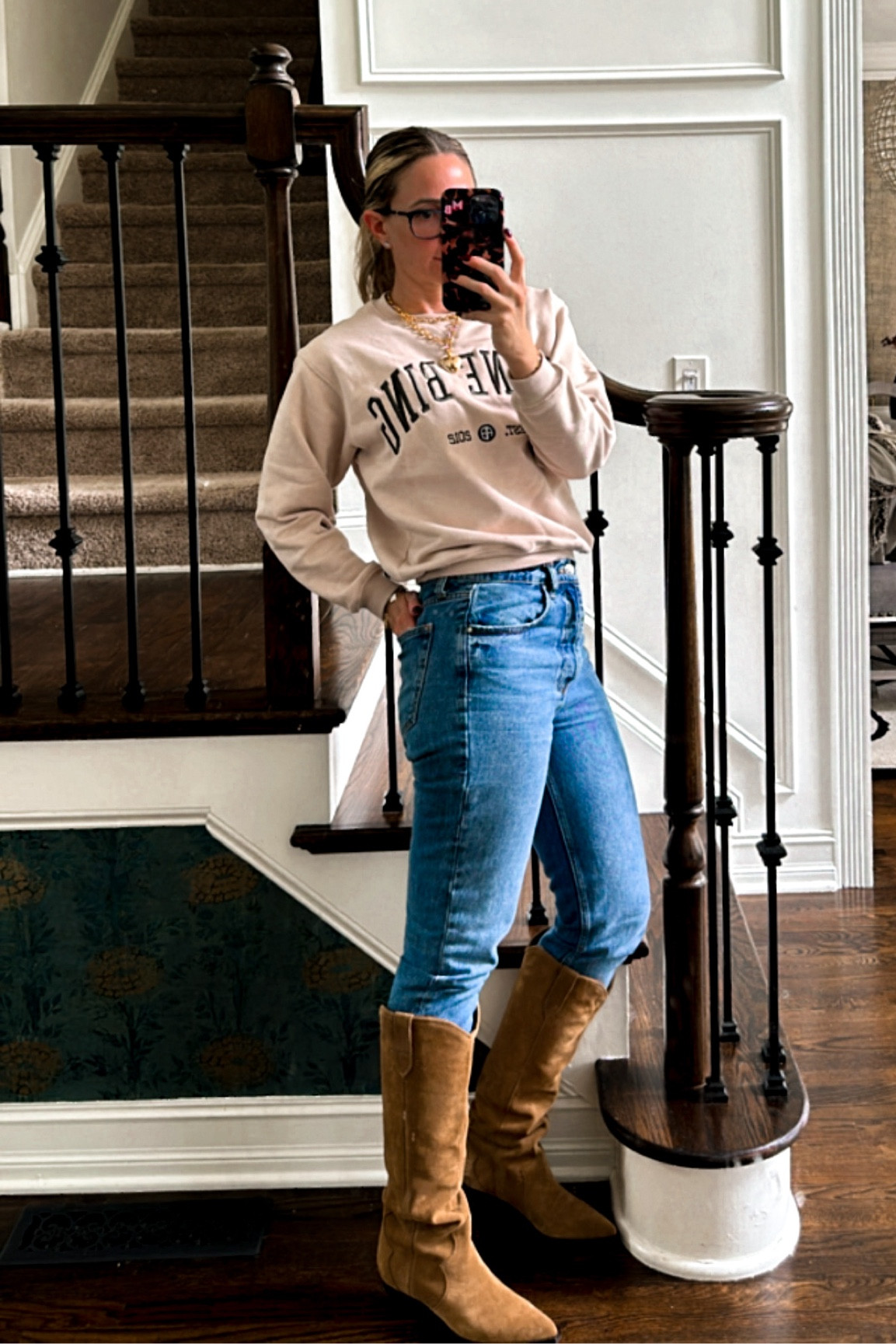 Sweatshirt, straight leg jeans, and high boots. This has been my go-to for years 

#LTKShoeCrush #LTKFallSale #LTKStyleTip