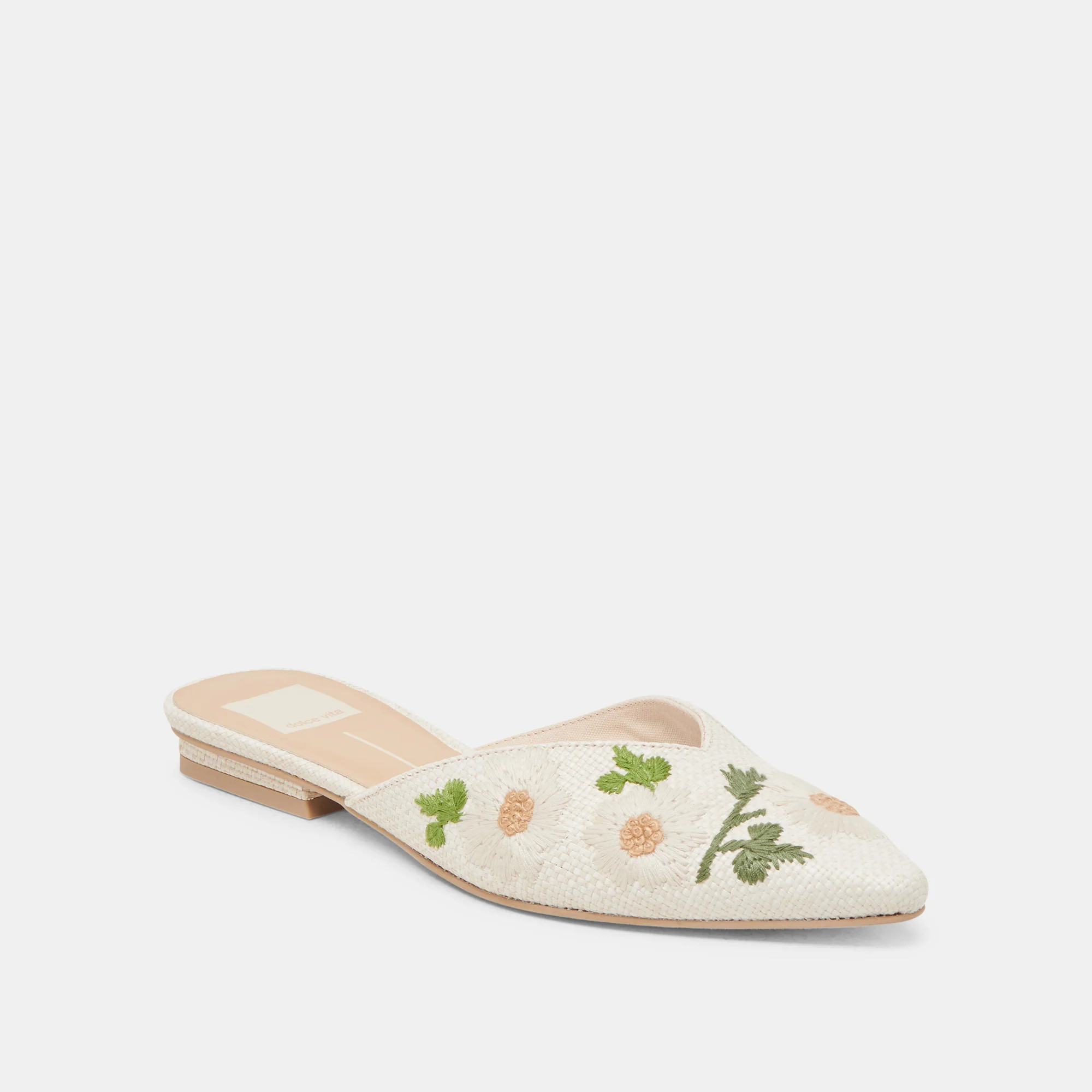 ELM FLATS WHITE FLORAL RAFFIA | DolceVita.com
