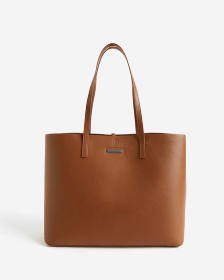 Brown tote bag 

#LTKitbag #LTKfindsunder50 #LTKstyletip