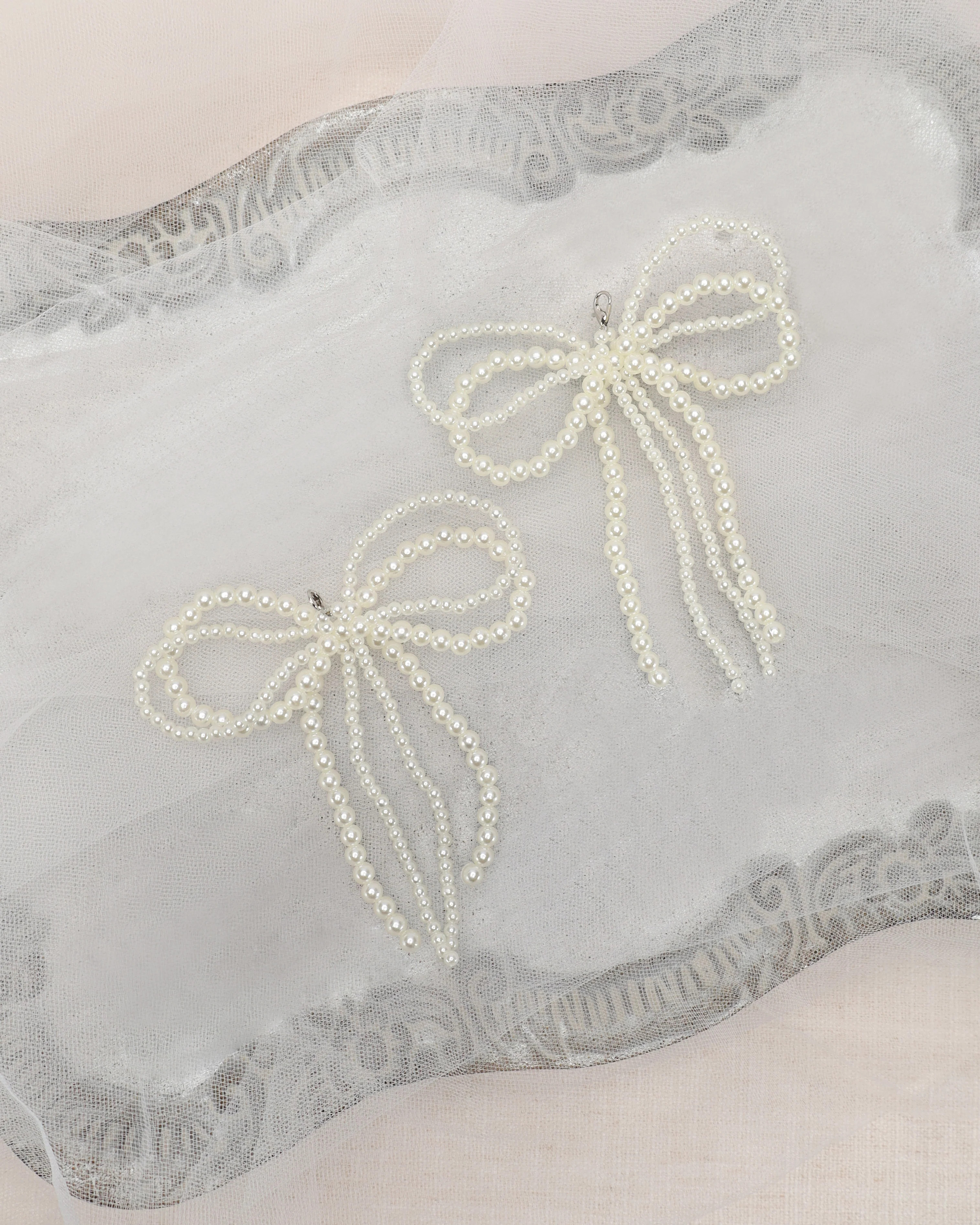 Double Pearl Bows Shoe Charms | Kailee P.