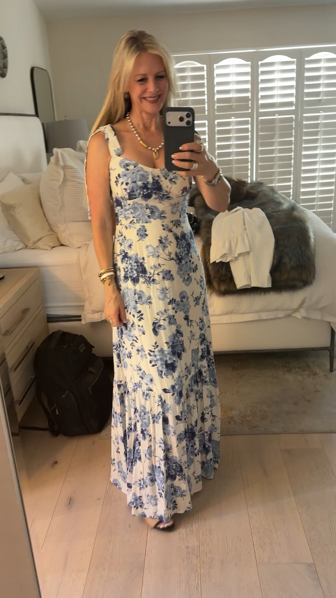 Outfit of the day: a summer dress for a warm day. Unfortunately, this dress is sold out, but I’ve linked other dresses I’m currently loving from Vici. They’re currently having a 40% off summer sale (on most items).

#LTKdayinmylife #LTKootd #LTKSeasonal