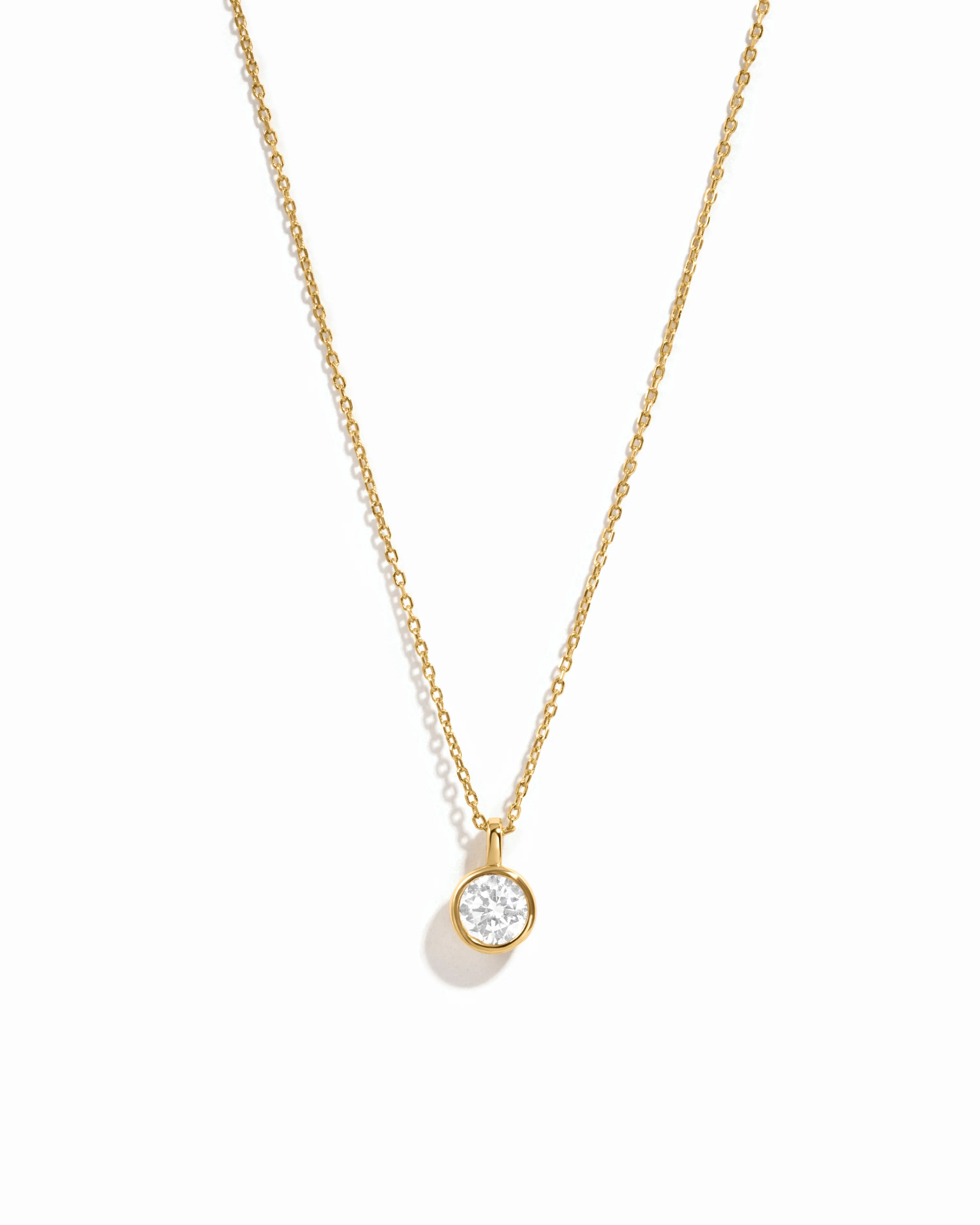Round Bezel Necklace | Sami Jewels | Sami Jewels