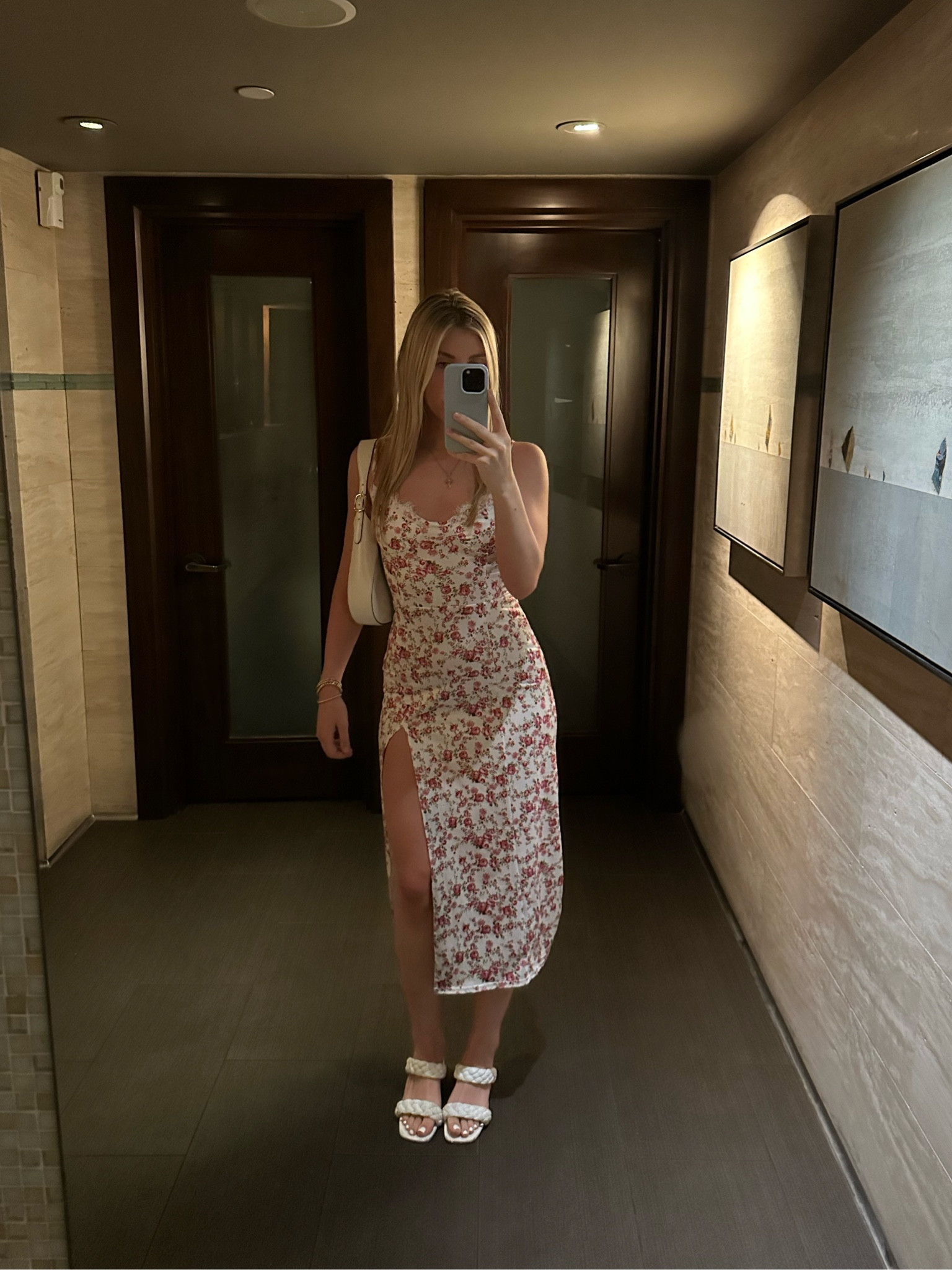 Dinner dress linked 💐

#LTKSeasonal #LTKStyleTip #LTKFindsUnder100