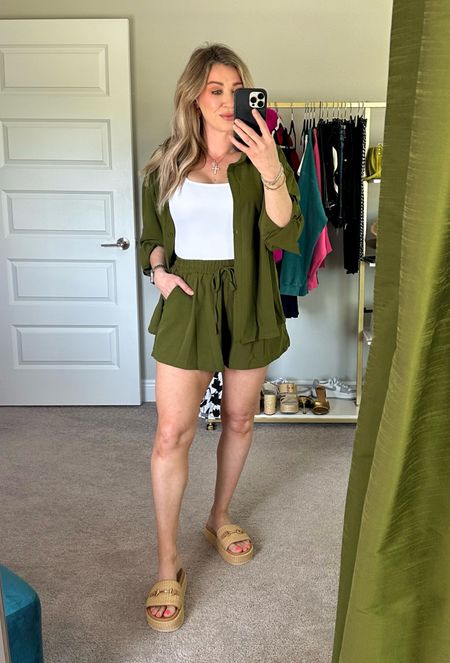 Sunday funday in this Amazon set 💚 my shoes are crazy comfortable! I walked around in them all day  

Runs tts, wearing a mediumm

#LTKfindsunder50 #LTKstyletip #LTKover40