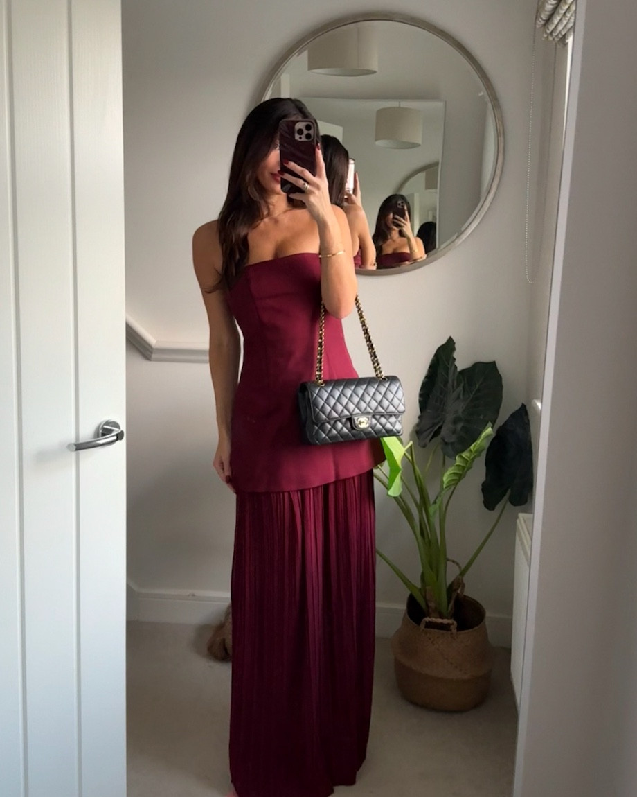 Burgundy is the colour of the season for me!! Love this maxi dress for a Christmas party! #christmasparty #partydress 

#LTKautumn #LTKuk #LTKwinter