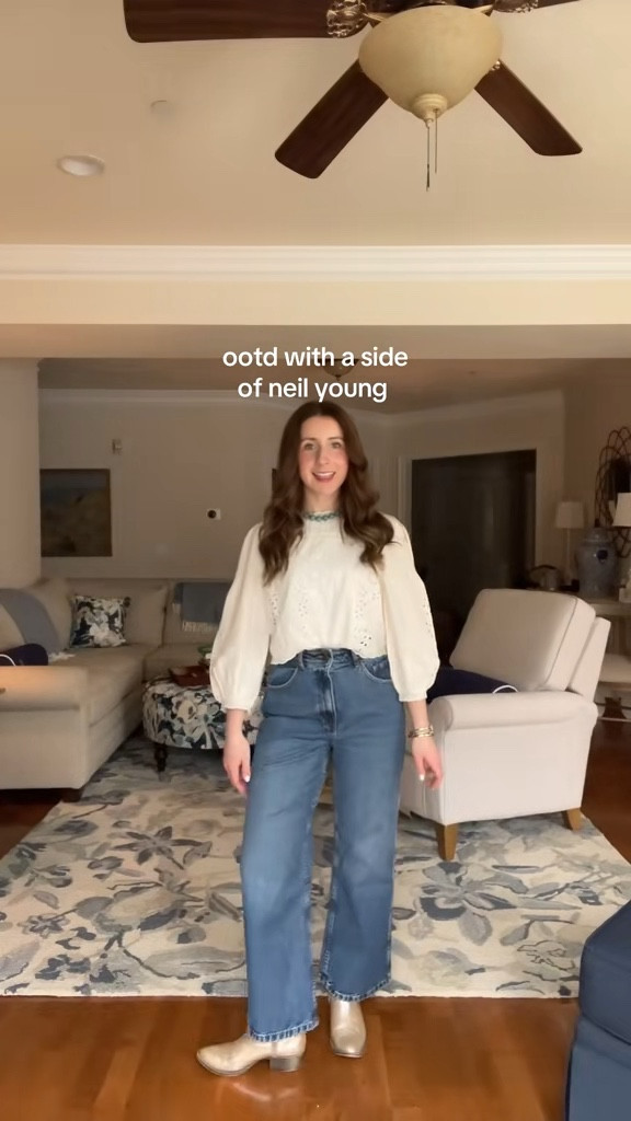 saturday look 🤍 

#LTKstyletip #LTKSeasonal #LTKVideo