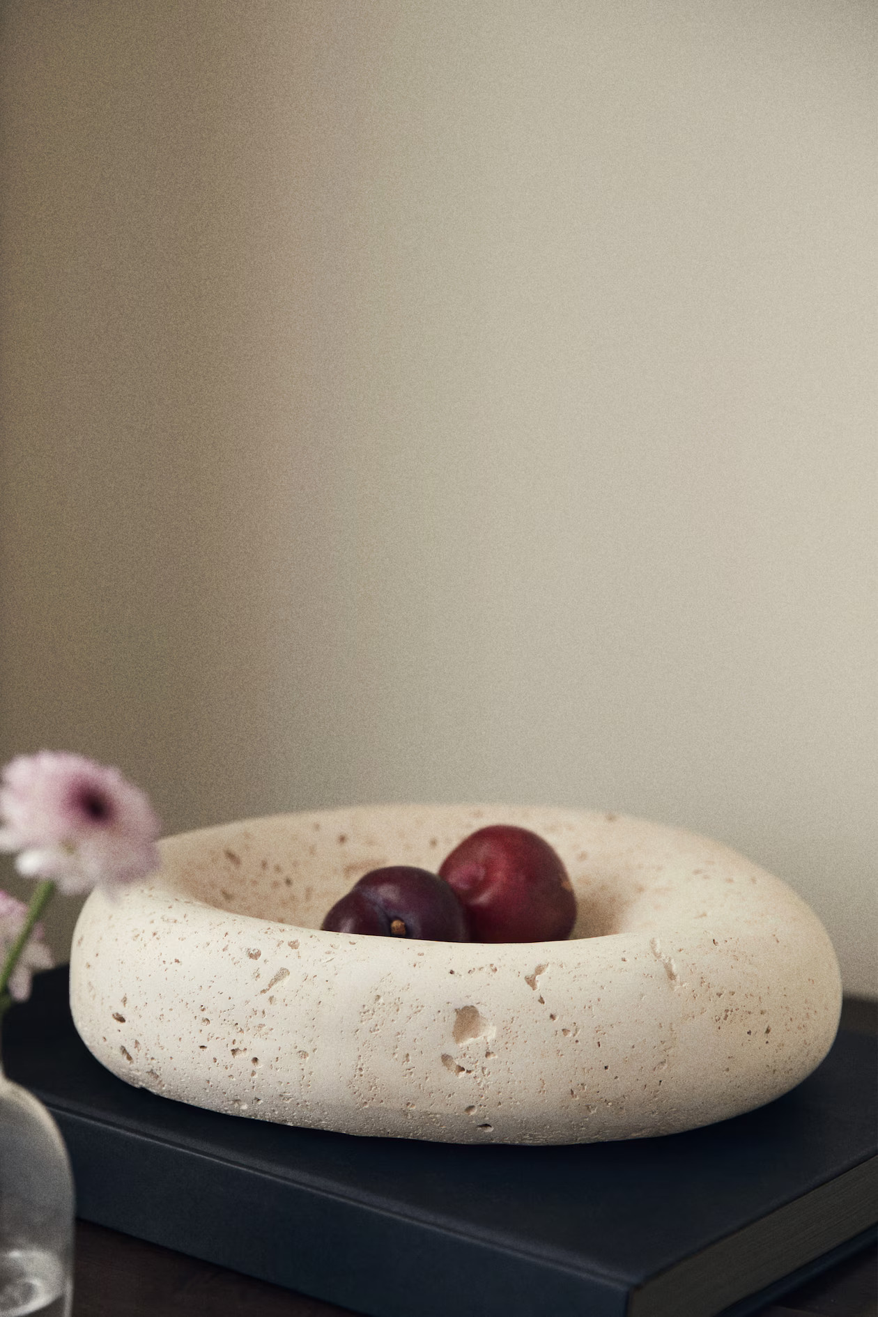 - Large asymmetric stoneware bowl - Cream - Home All | H&M US | H&M (US + CA)