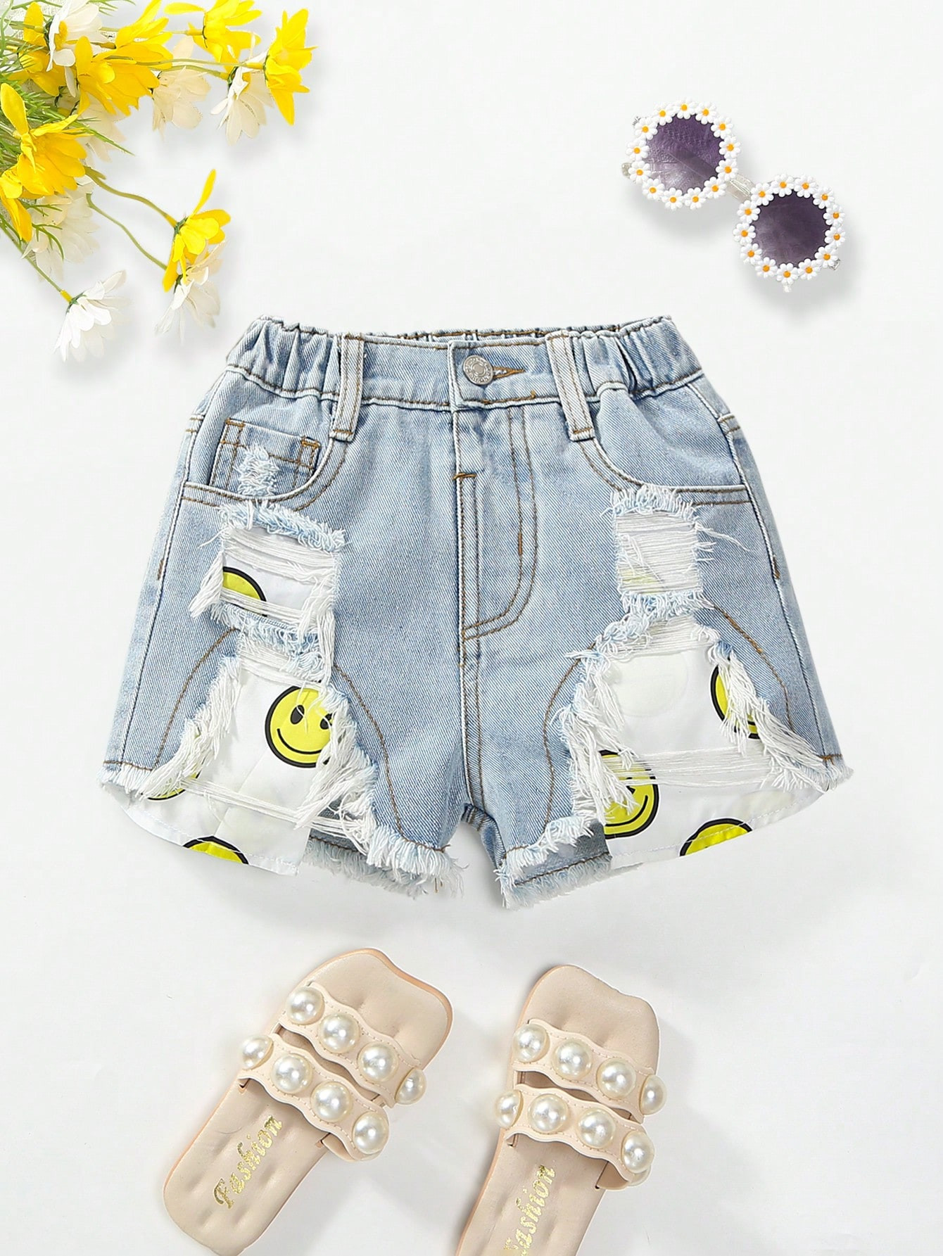 TrendsYoung Girl Vintage & Cute & Street Style & Trendy Ripped & Distressed & Face Pattern & Wash... | SHEIN