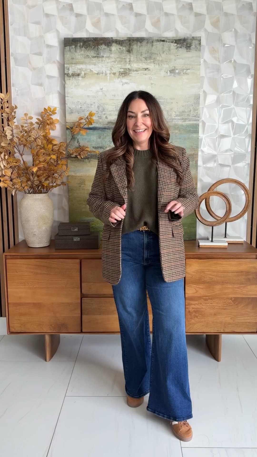 Easy fall layers 🍂 Love this classic blazer paired with wide-leg denim and warm brown accessories. Such an easy polished fall outfit for work or weekends.
Sweater tts, L | Jeans tts, 31 | Jacket

#LTKSeasonal #LTKOver40 #LTKMidsize