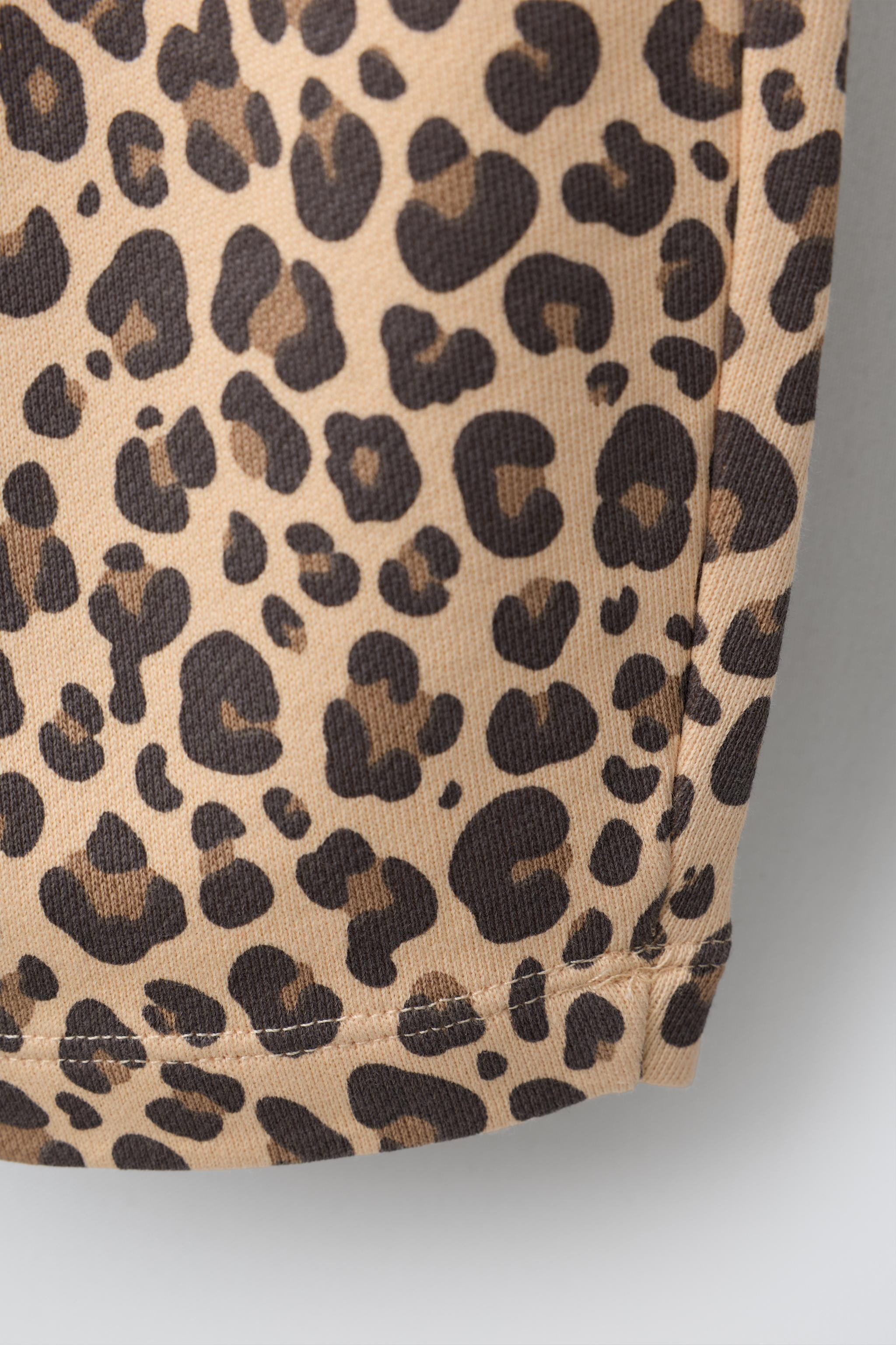 ANIMAL PRINT BARREL PANTS | Zara US