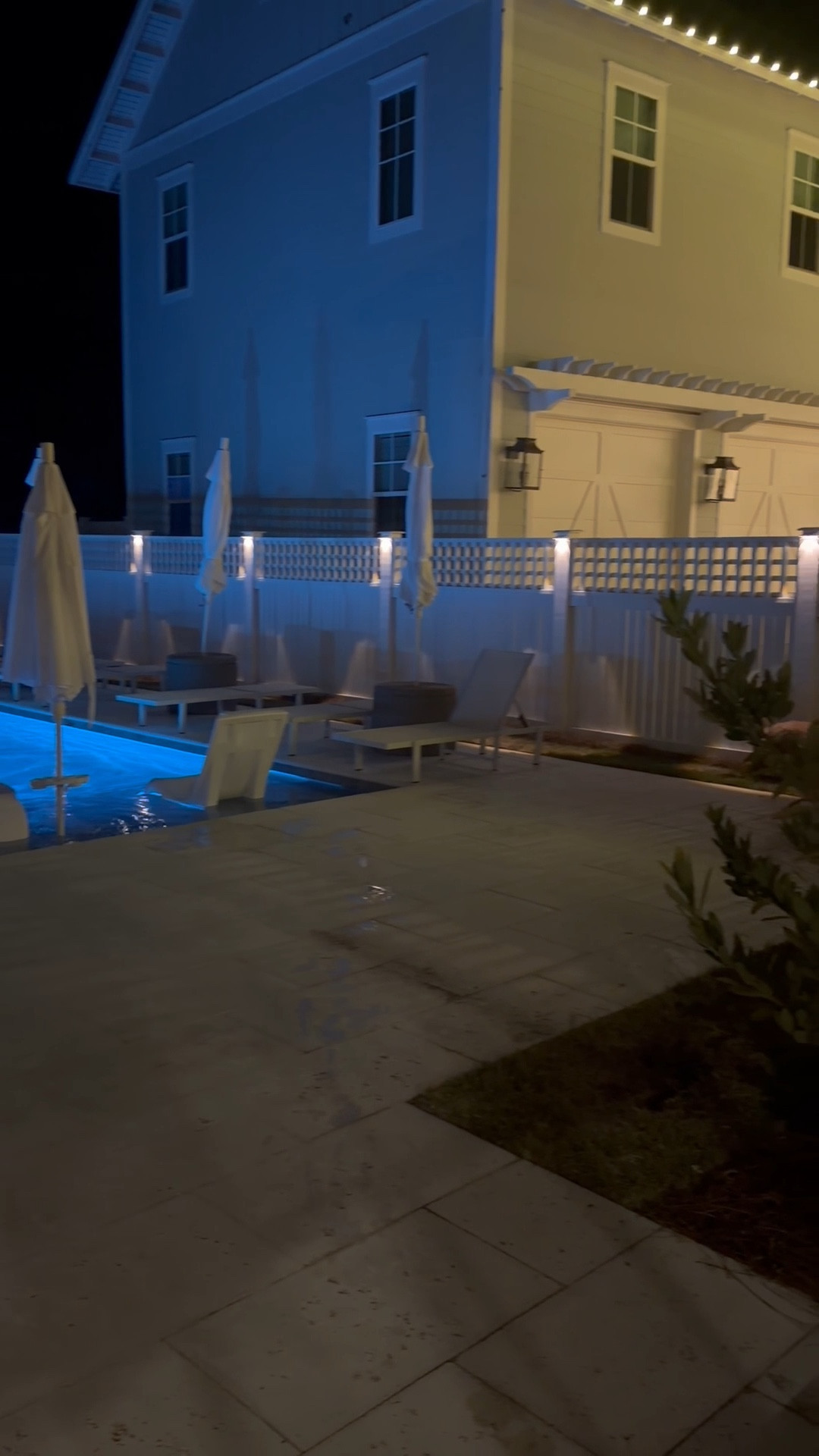 Solar powered fence lights - backyard accessory - Amazon home finds 

#LTKSaleAlert #LTKHome