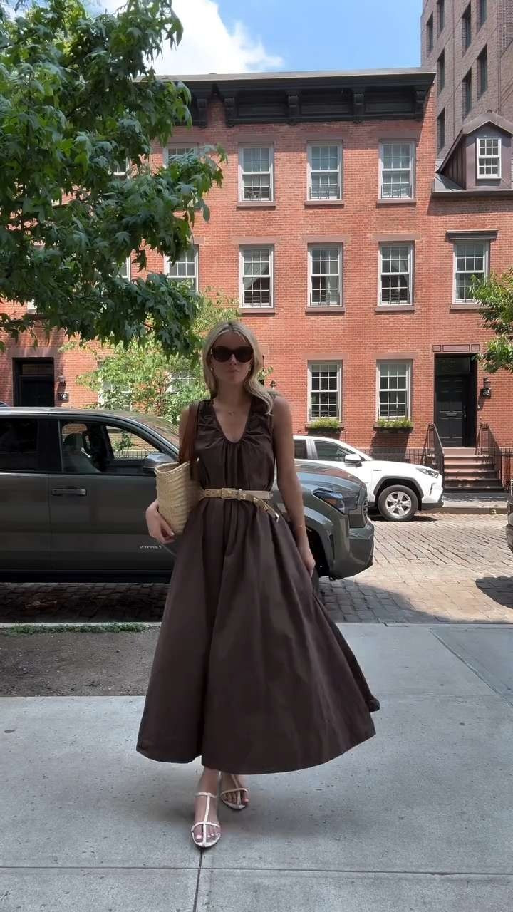 If you needed more of a push to get this dress… 

 #LTKStyleTip #LTKShoeCrush #LTKItBag