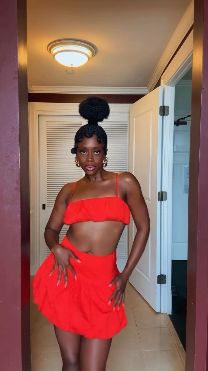 Serving in red ❤️❤️❤️ 

Another casual outfit but make it chic of course 🥰 It wasn’t really intentional but so far I gave y’all a purple, blue, yellow, and grey look, what color should be next? 



#LTKSaleAlert #LTKFindsUnder50 #LTKStyleTip