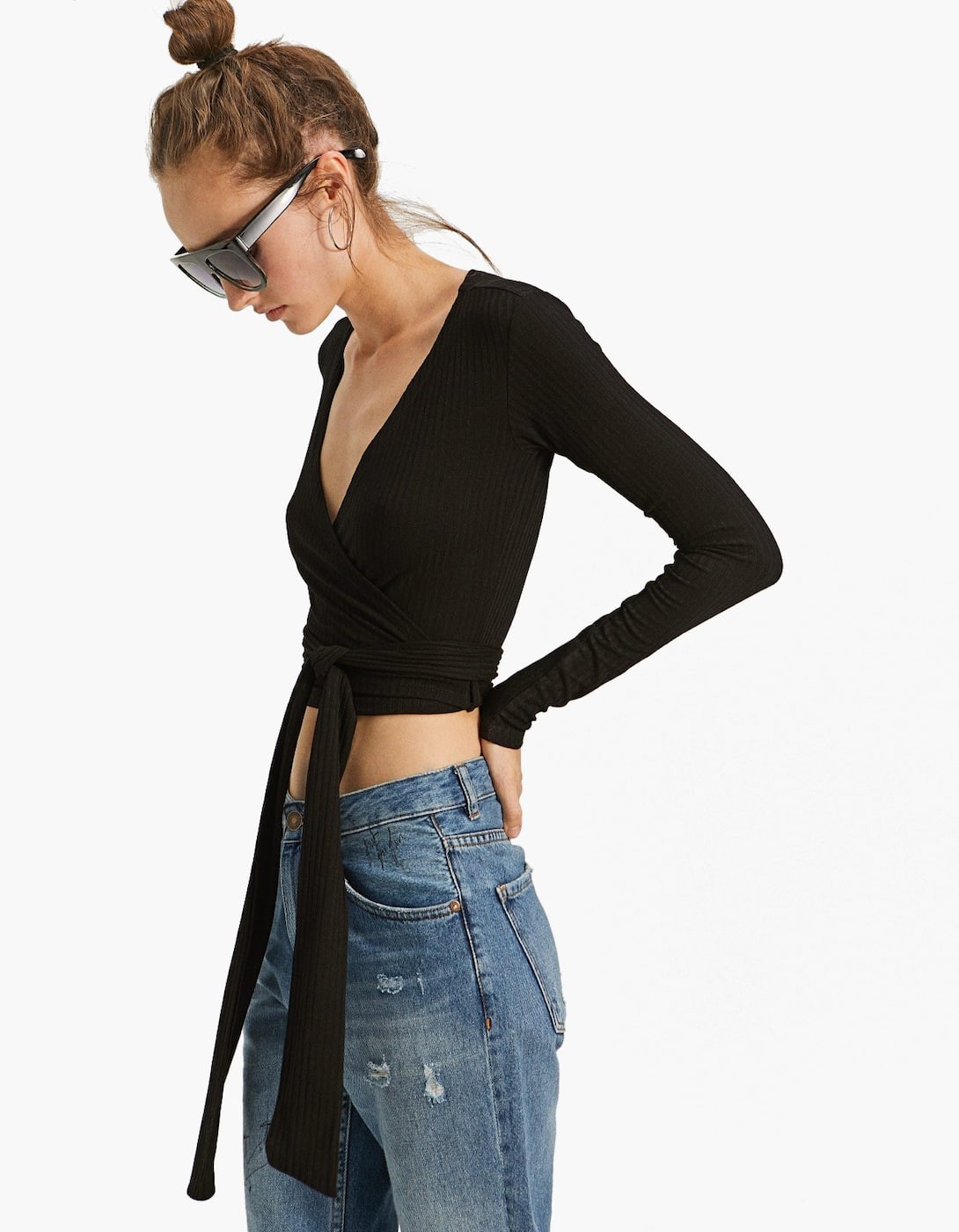 Shirt in Wickeloptik mit zusammengebundener Taille | Stradivarius DE