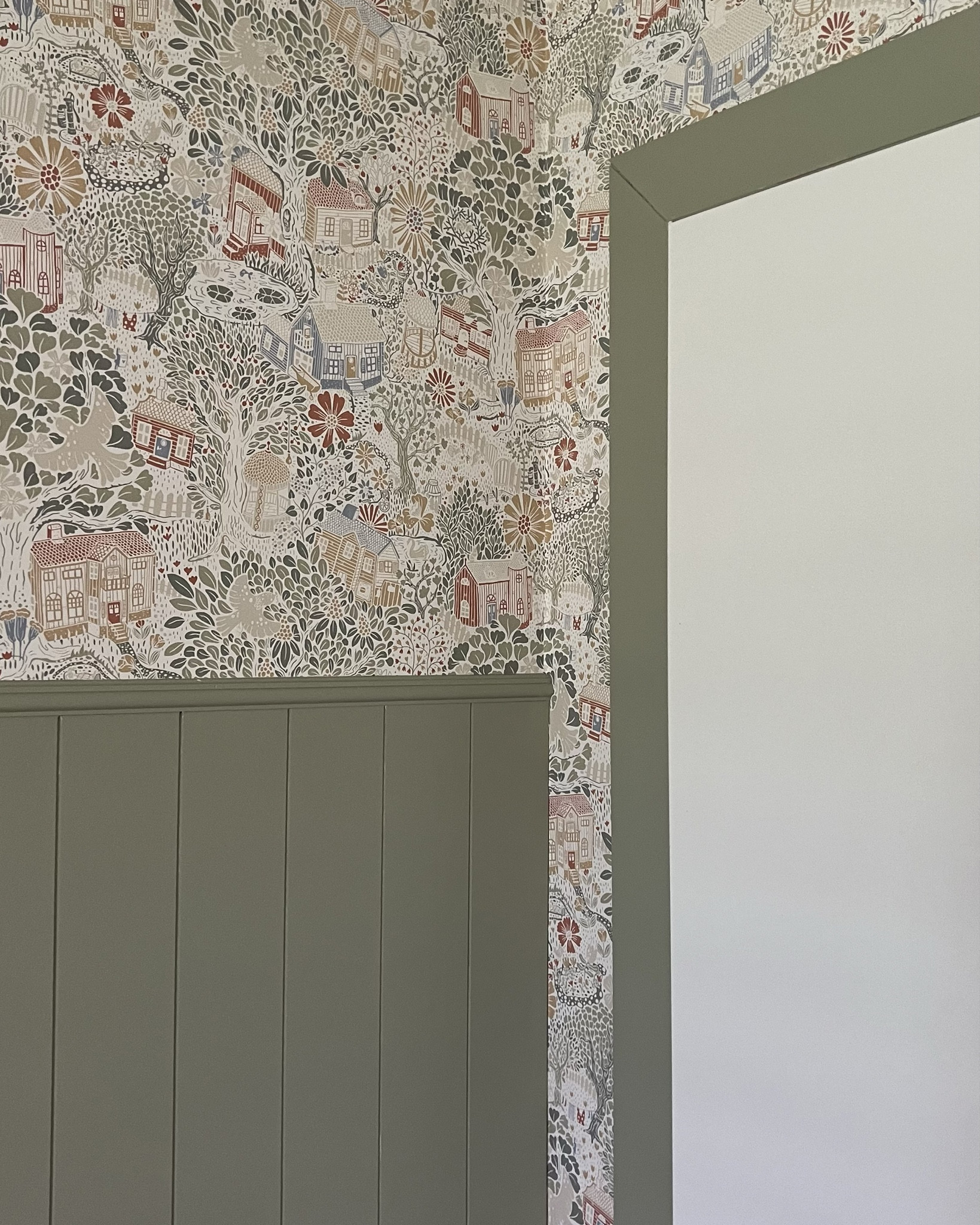 currently obsessing over my 5 year olds bed room #wallpaper #bedroom #kidsroom #girlsroom #biggirlroom #girlroominspo #bedroominspo #girlsbedroominspo 

#LTKKids #LTKHome #LTKFindsUnder100