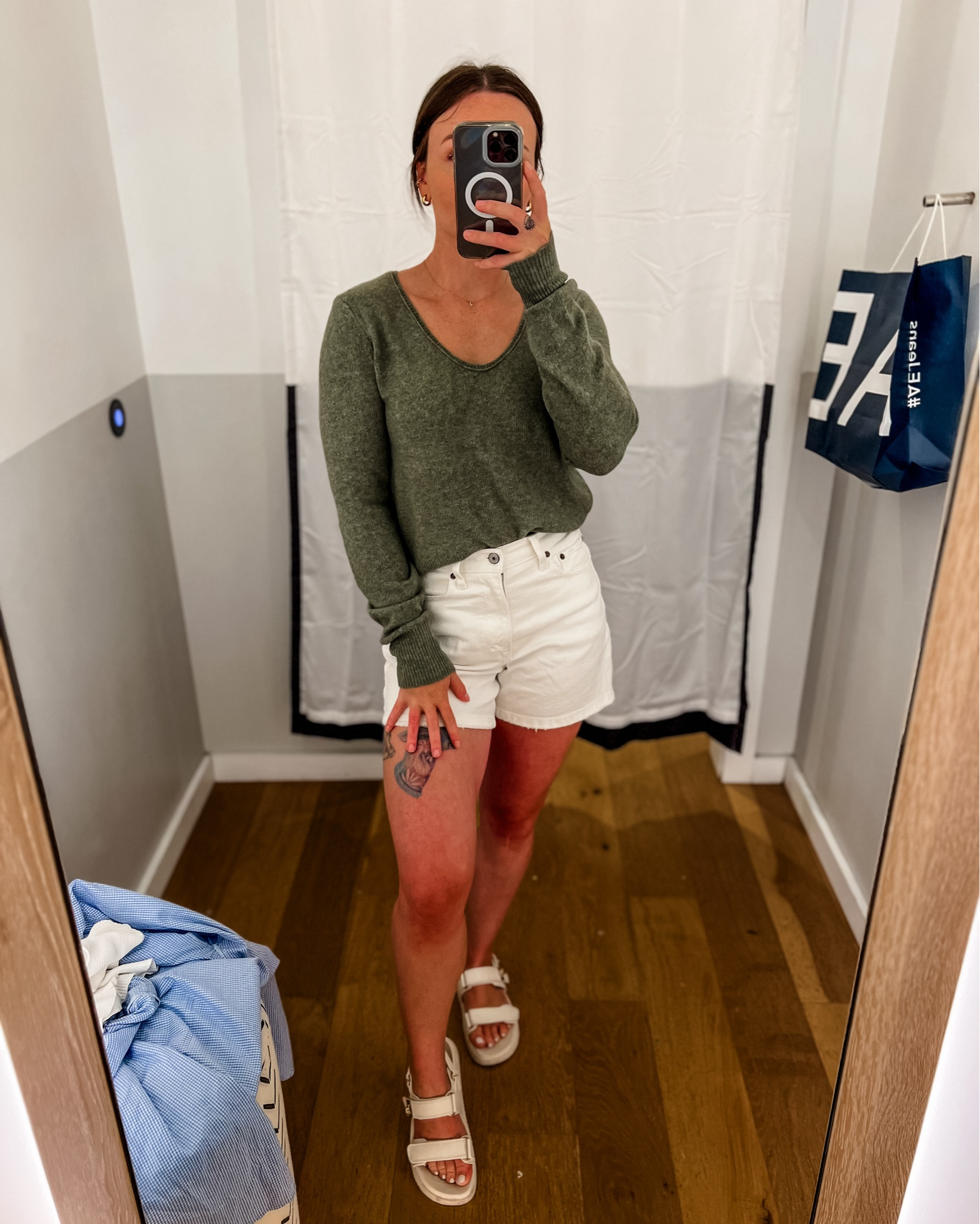Aerie has these sweaters 30% off right now! SO soft and cozy. Perfect transition piece for spring or fall 🤩

#LTKxNSale #LTKSaleAlert #LTKFindsUnder50