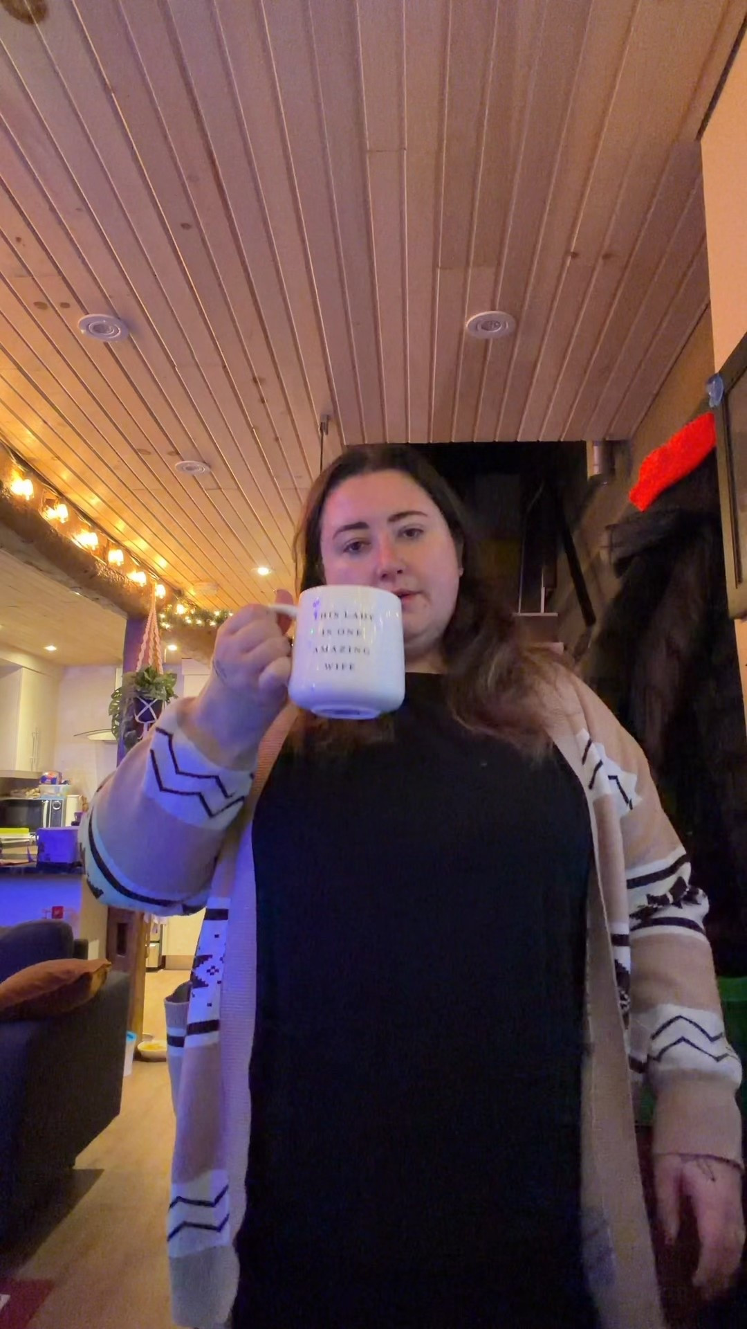 Happy hump day! It’s so snowy and I’m surprised that school isn’t cancelled with all the crappy roads! If you are going out there today please stay safe! It isn’t fun but we gotta keep going right?

Today’s fit: 
Cardigan: @riterashop 
Shirt: @oldnavy 
Leggings: @oldnavy 

#plussize #fashion #cozyfashion #lifestyle #work #snowday

Snowy cozy lifestyle plus size chill 

#LTKcanada #LTKwinter #LTKplussize