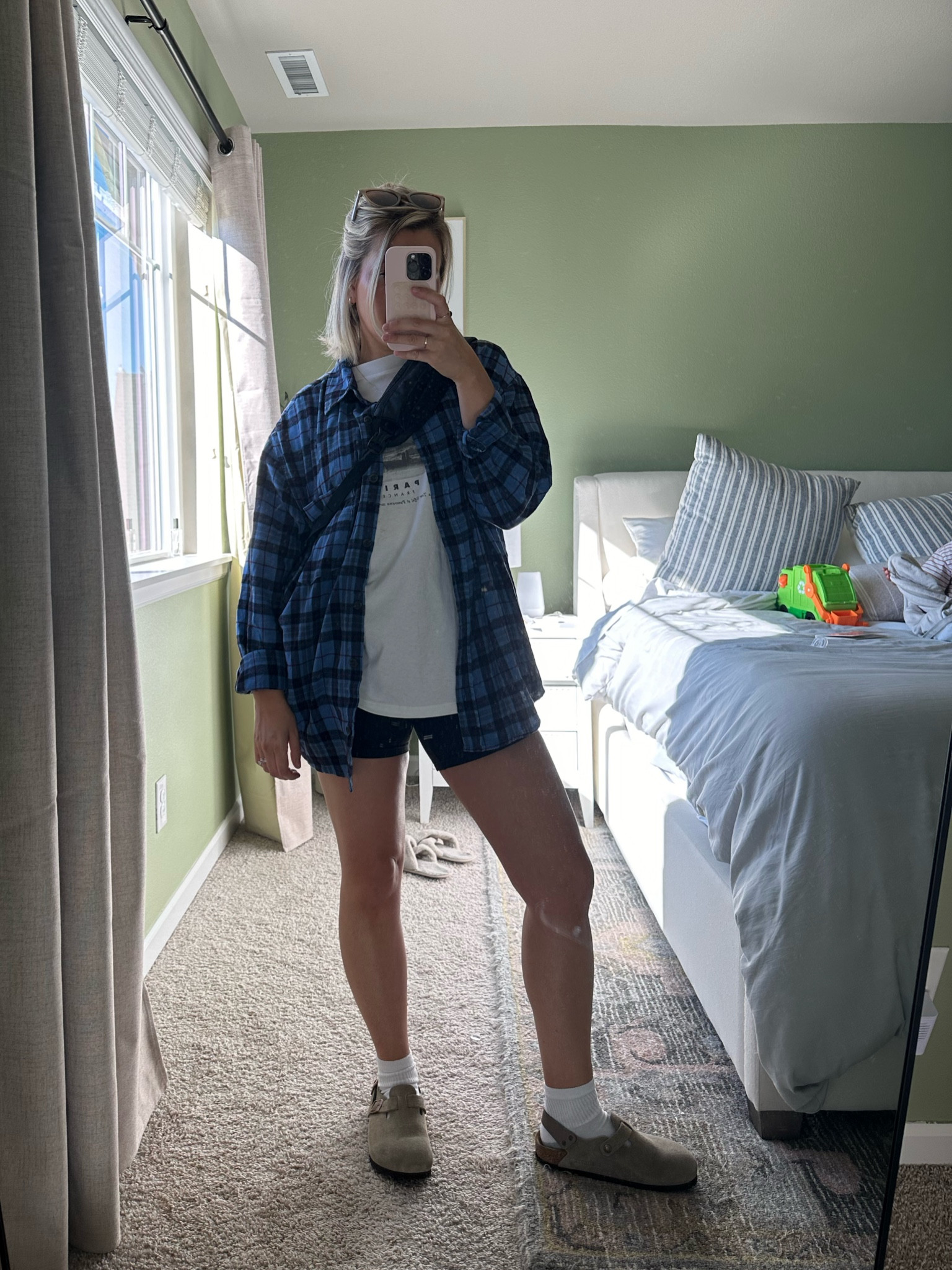 comfy mom ootd 

#LTKFindsUnder50 #LTKSeasonal #LTKStyleTip