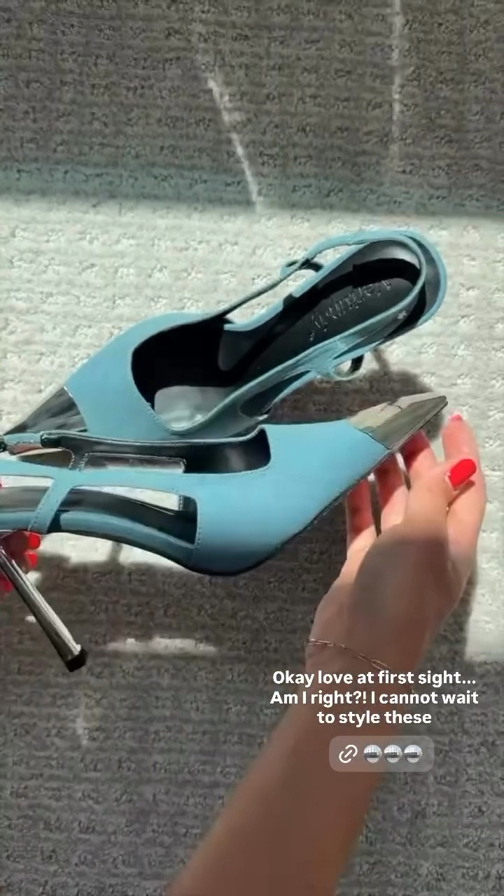 Can you even??😍😍

@bestoftarget #bestoftarget

#LTKshoes

#LTKgrwm #LTKootd