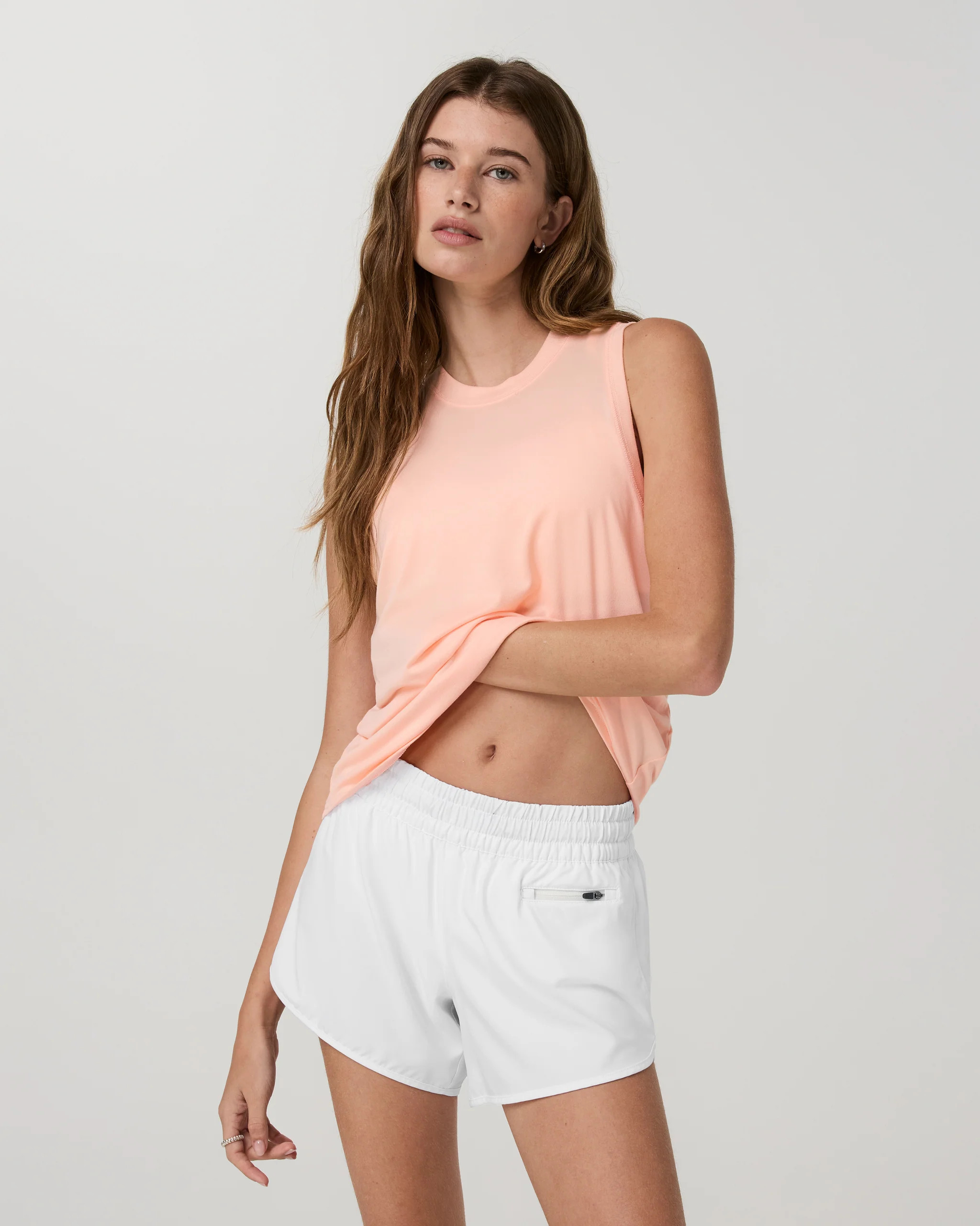 Energy Top Long – Women's Light Peach Tank Top – Tanks – Vuori | Vuori Clothing (US & Canada)