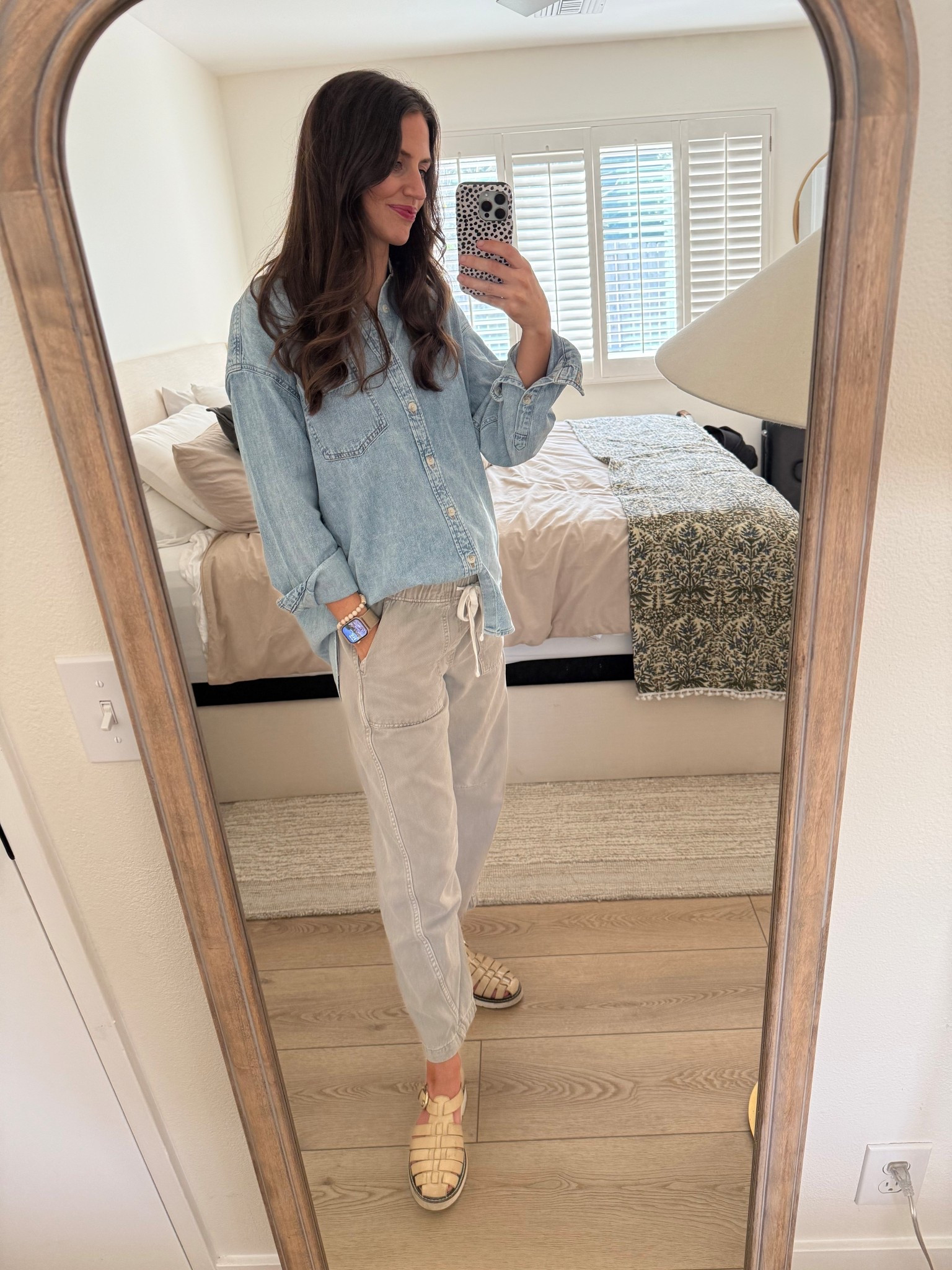 Loving the slouchy oversized trend. I have a 24 week baby bump under here and nobody even knows 🤣