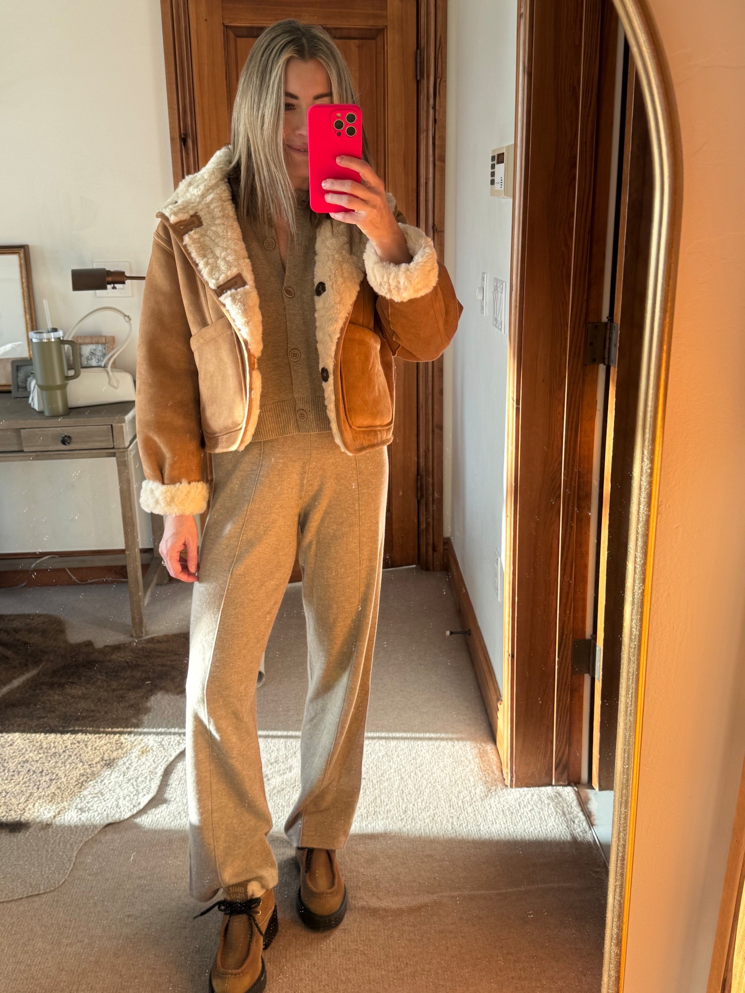 Xs top, s bottom, reversible Zara jacket! Xs 

#LTKSeasonal #LTKootd #LTKOver40