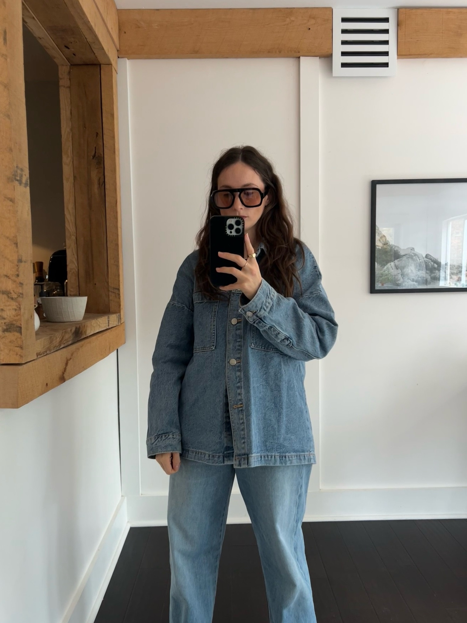 Elisa Johnson sunglasses in black - new favorite pair to wear with every outfit #elisajohnsonsunglasses #sunglasses #denimoutfit #denimondenim 

 