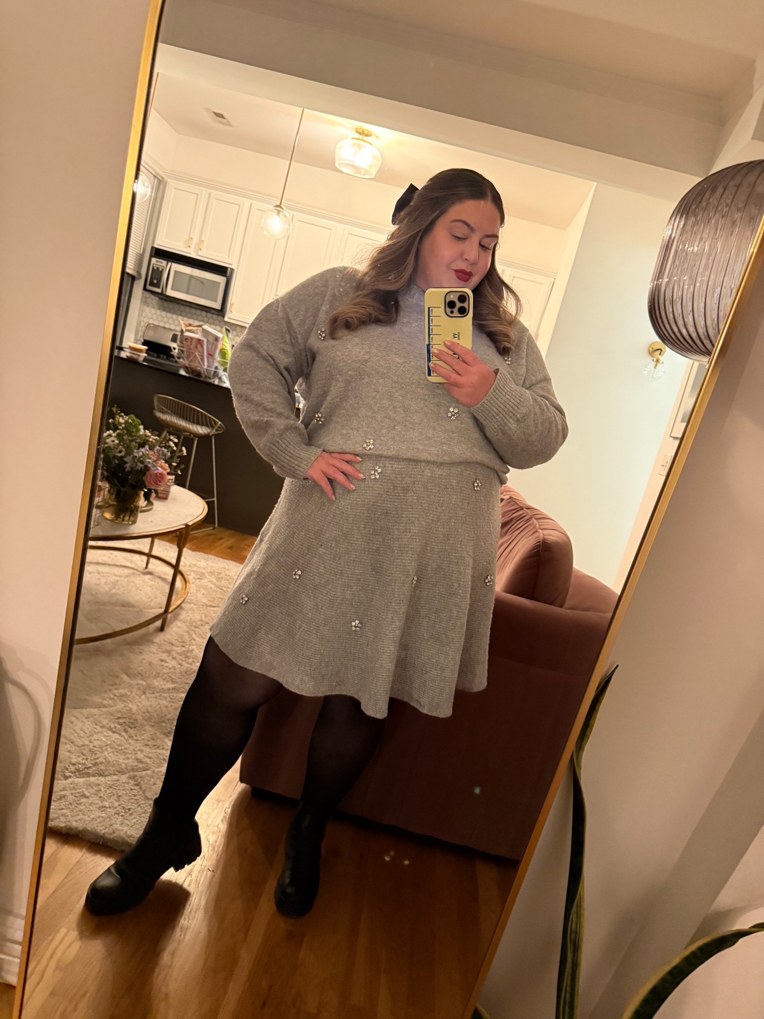 the coziest girlie outfit i have. perfect for a dinner out with the girls on a weekday or for work! 

#LTKootd #LTKPlusSize #LTKValentine